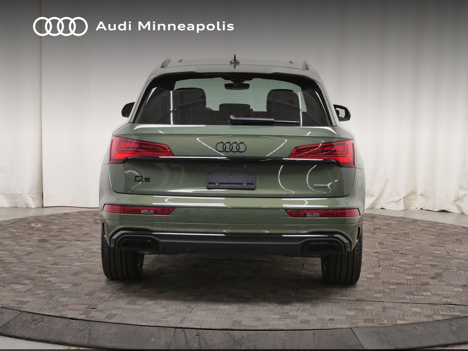 Thumbnail: 2023 Audi Q5 - 6
