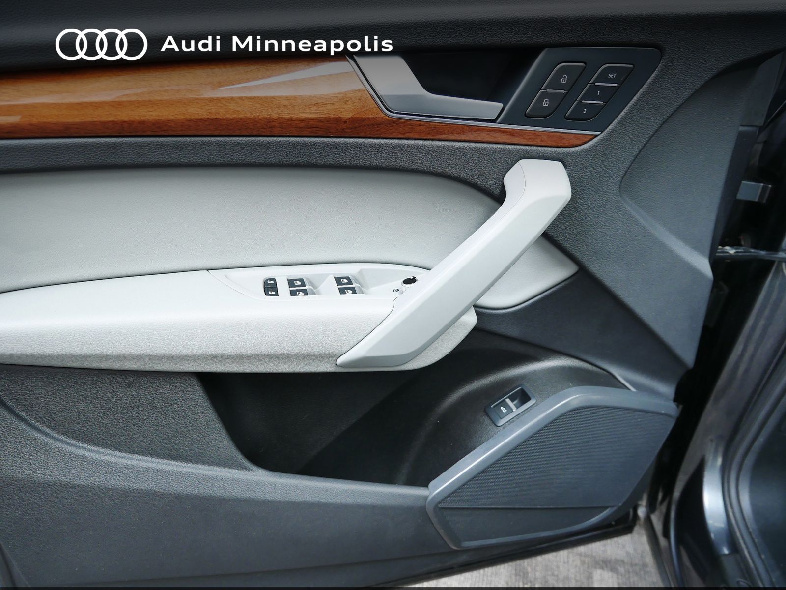 Thumbnail: 2022 Audi Q5 - 13