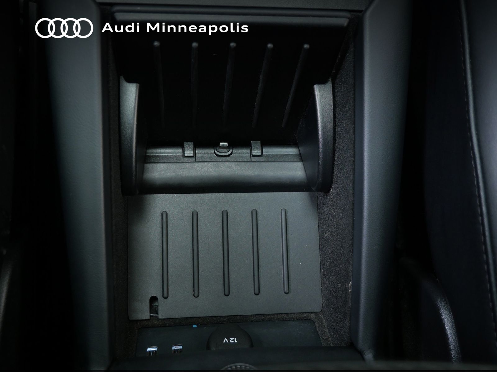 Thumbnail: 2020 Tesla Model X - 24