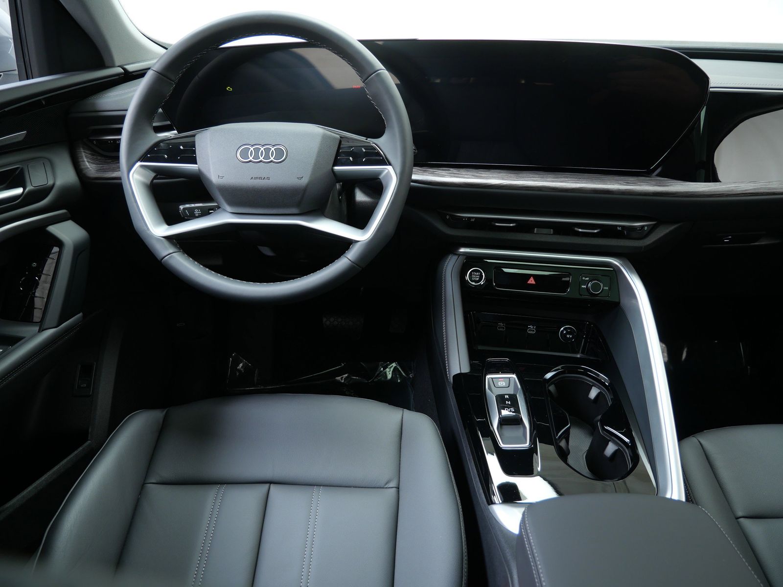 Thumbnail: 2025 Audi Q5 - 14