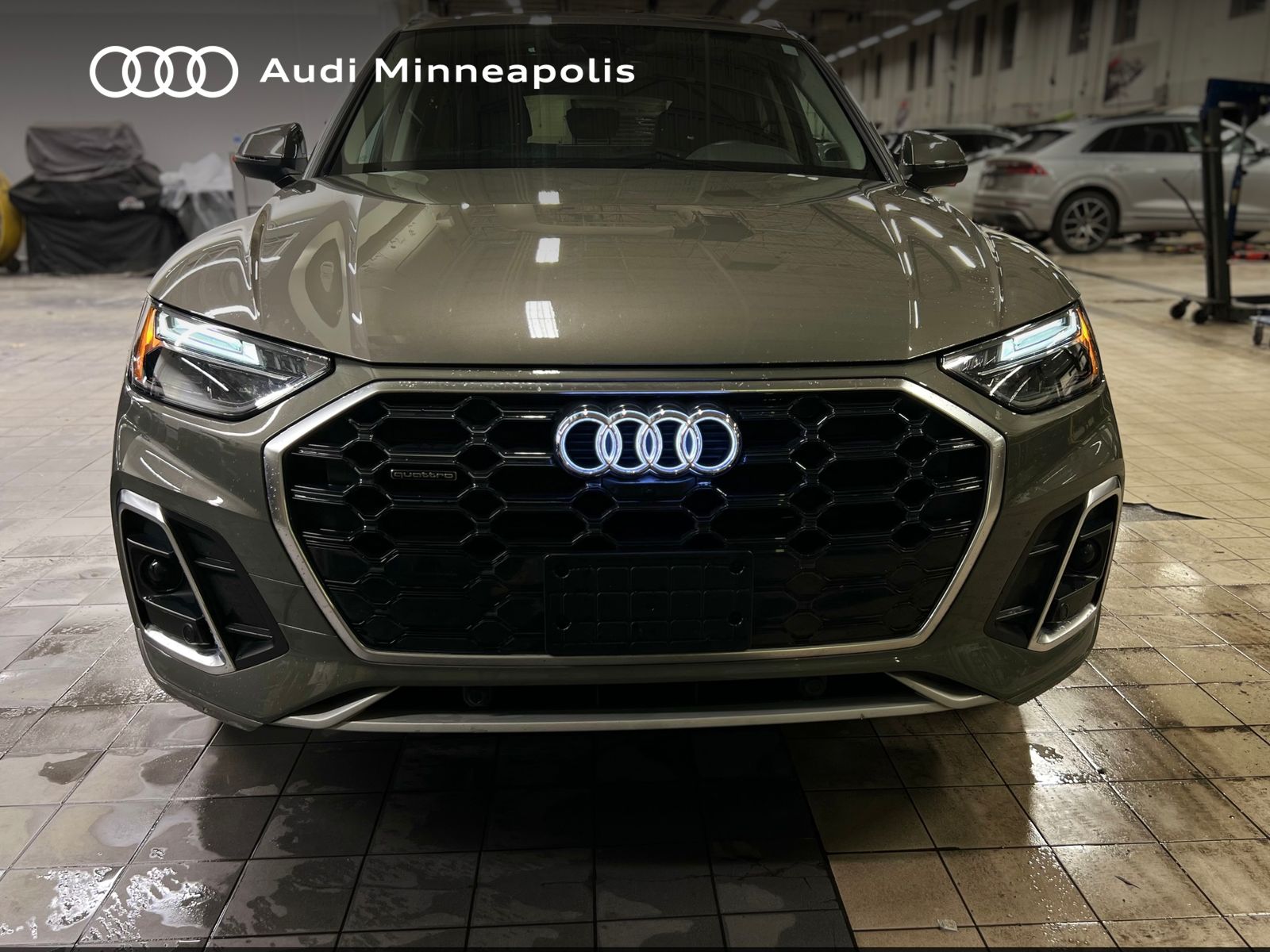 Thumbnail: 2023 Audi Q5 - 11