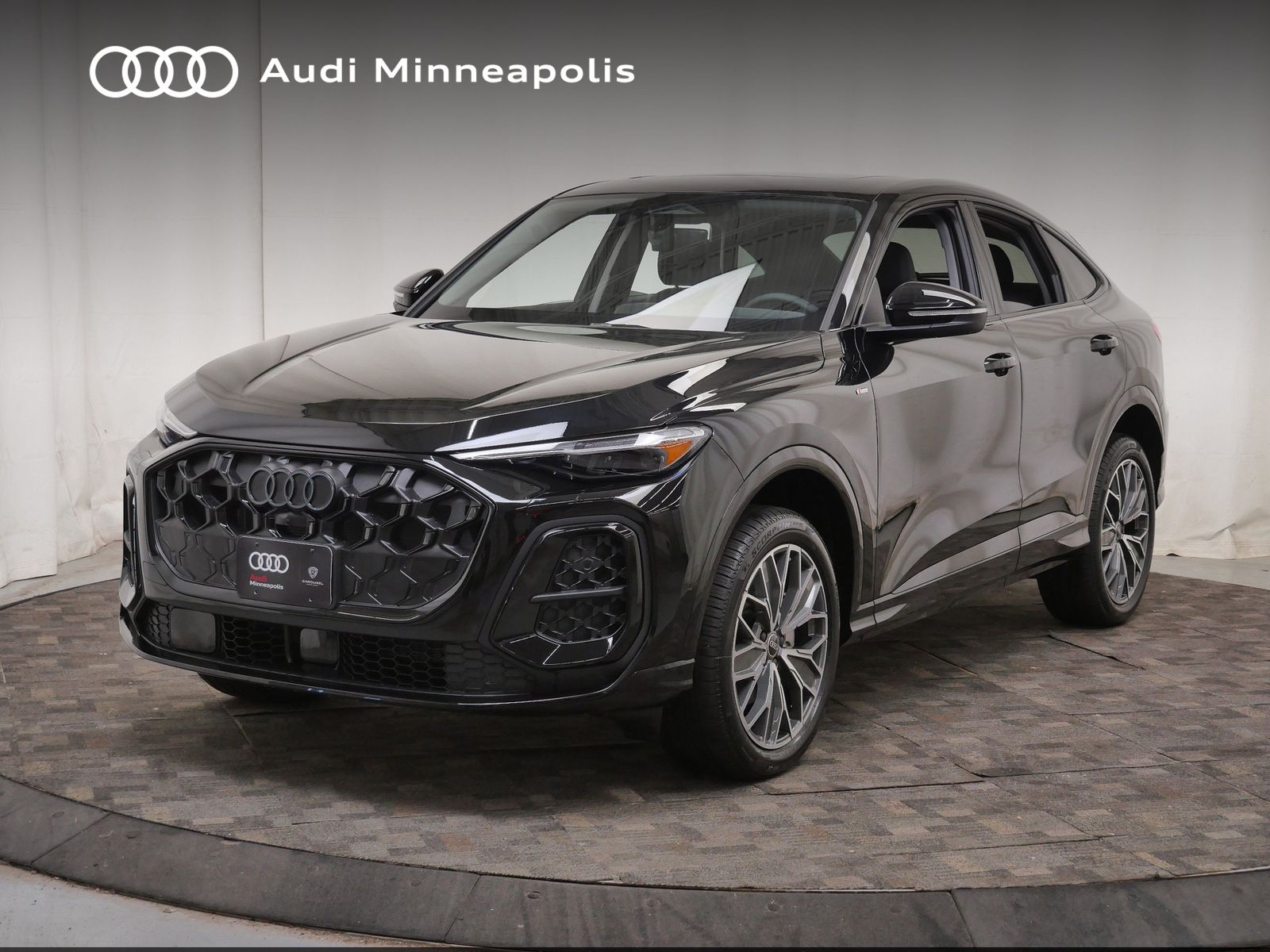 Thumbnail: 2026 Audi Q5 - 1