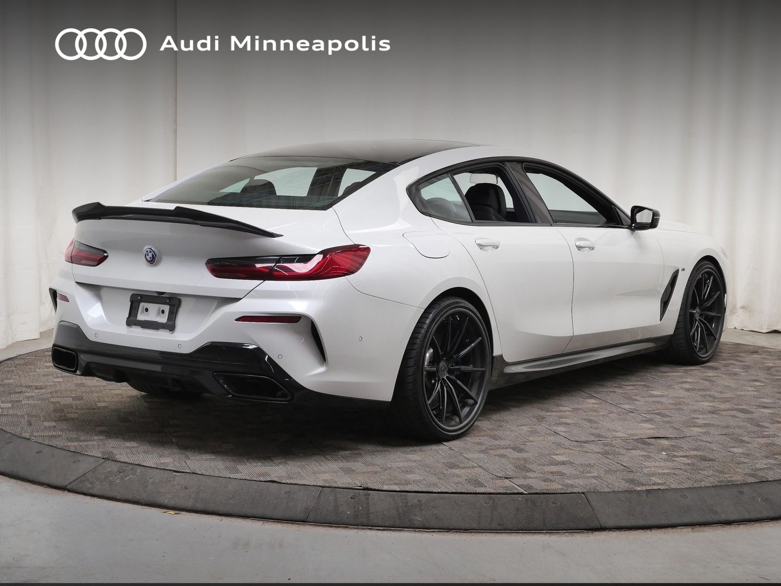 Thumbnail: 2020 BMW 8 Series - 6