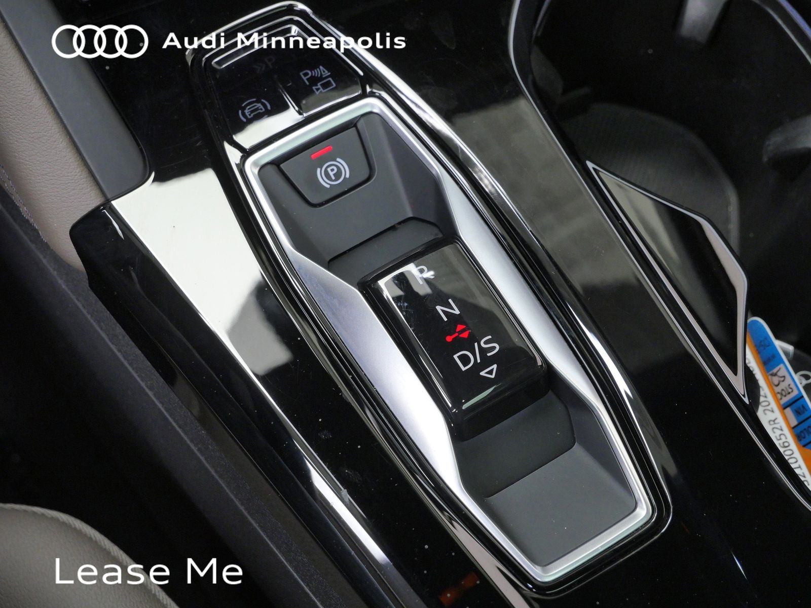 Thumbnail: 2025 Audi Q5 - 28