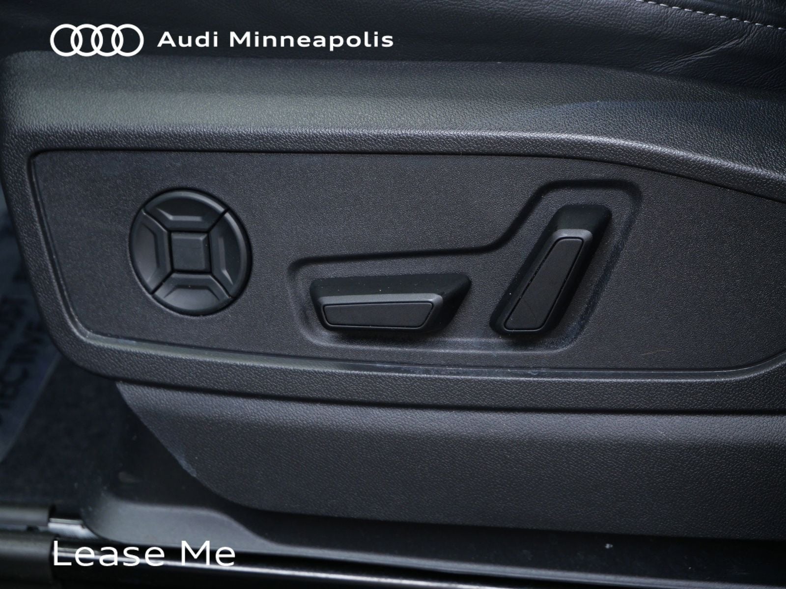 Thumbnail: 2025 Audi Q5 - 13