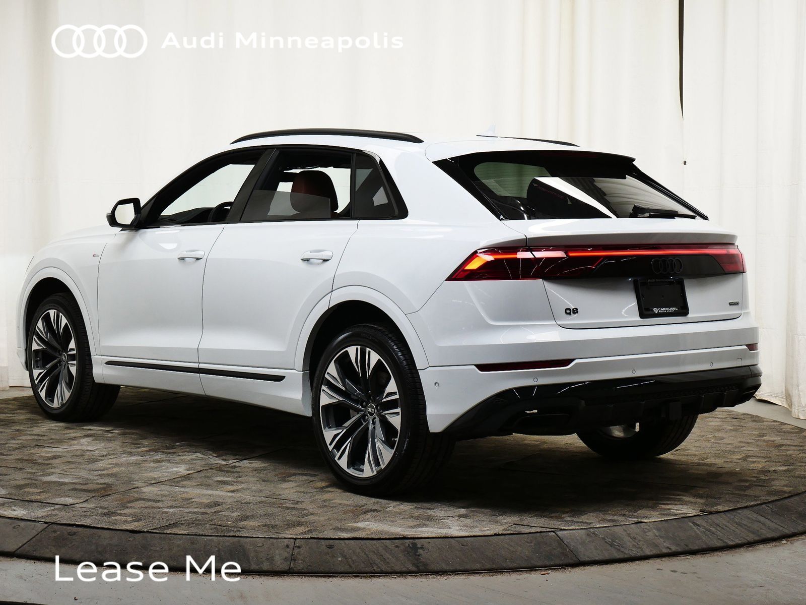 Thumbnail: 2026 Audi Q8 - 4