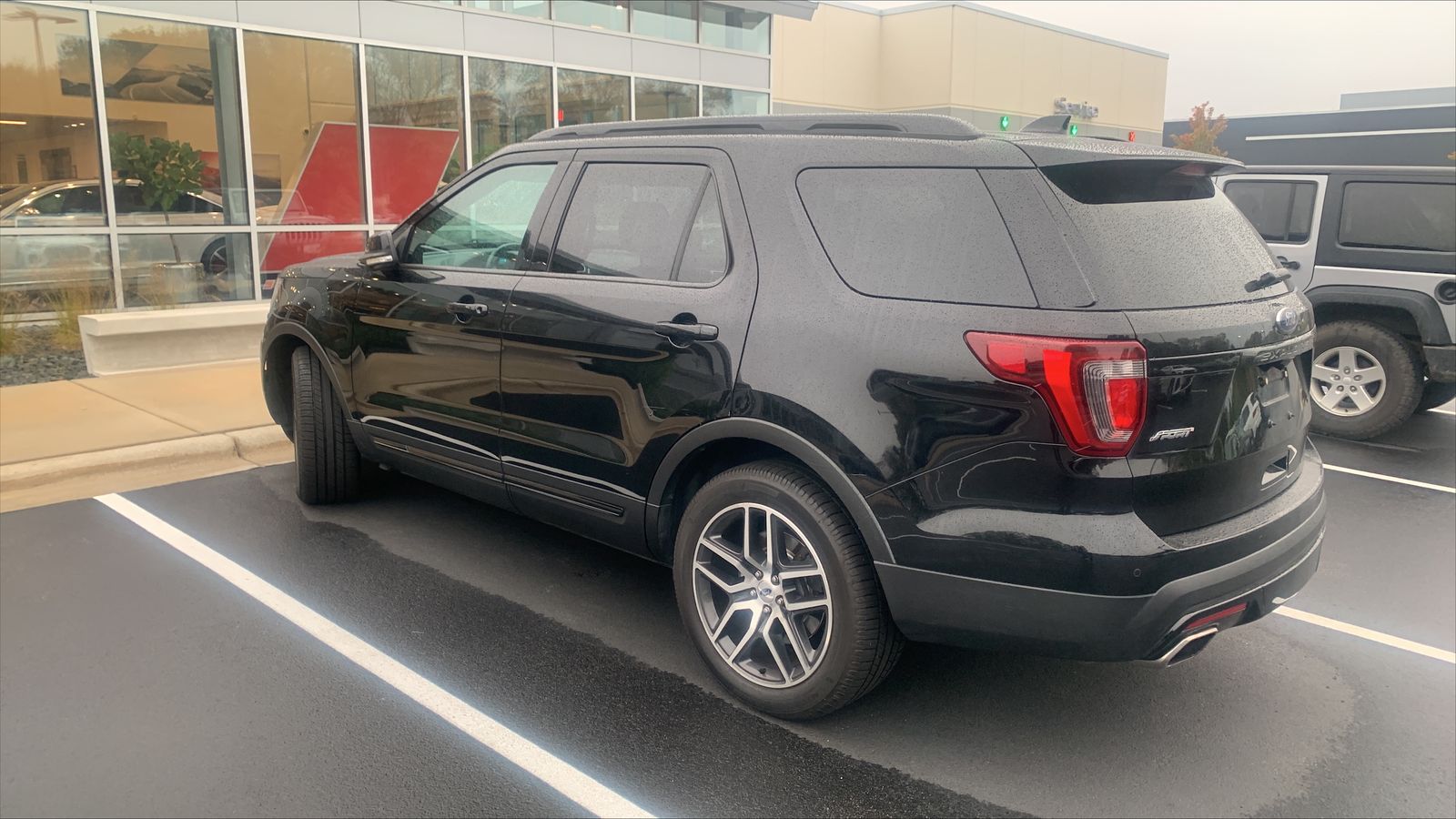 Thumbnail: 2017 Ford Explorer - 4