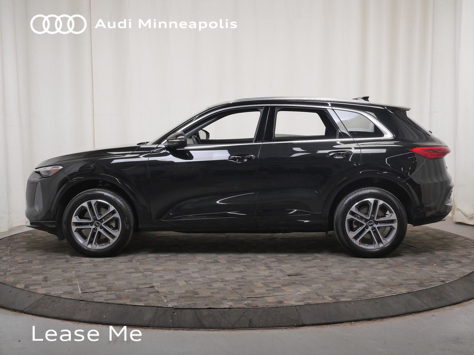 Thumbnail: 2025 Audi Q5 - 2