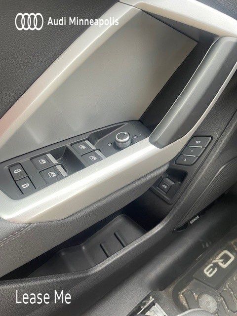 Thumbnail: 2025 Audi Q3 - 16