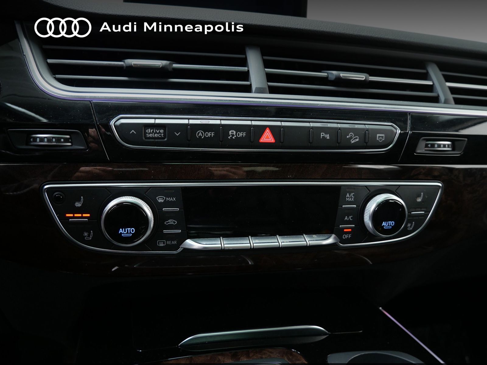 Thumbnail: 2018 Audi Q7 - 30