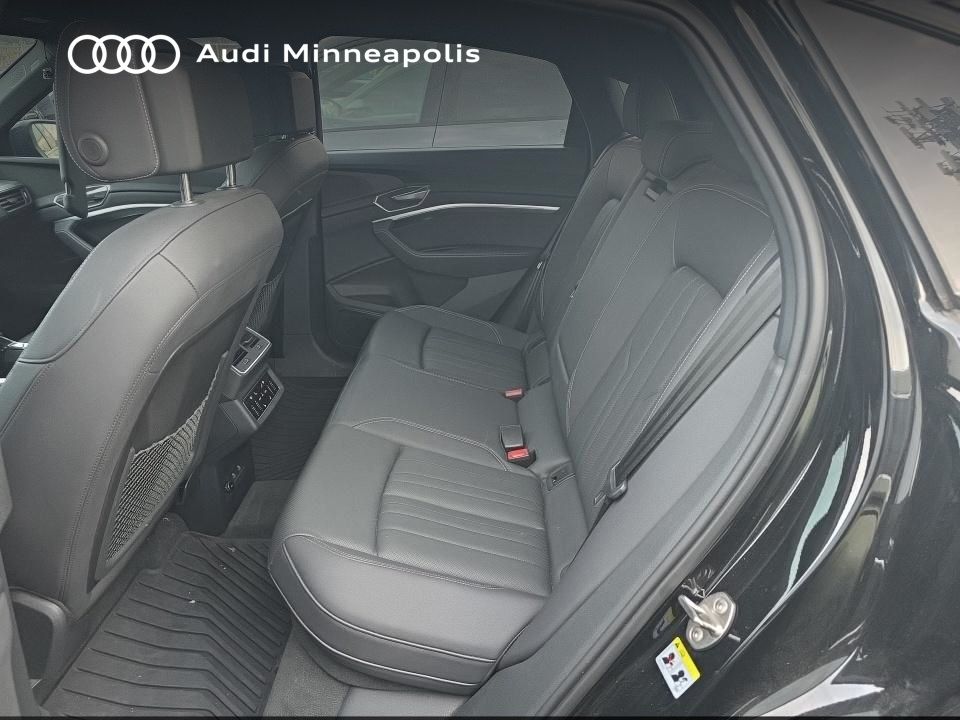 Thumbnail: 2024 Audi Q8 e-tron - 5