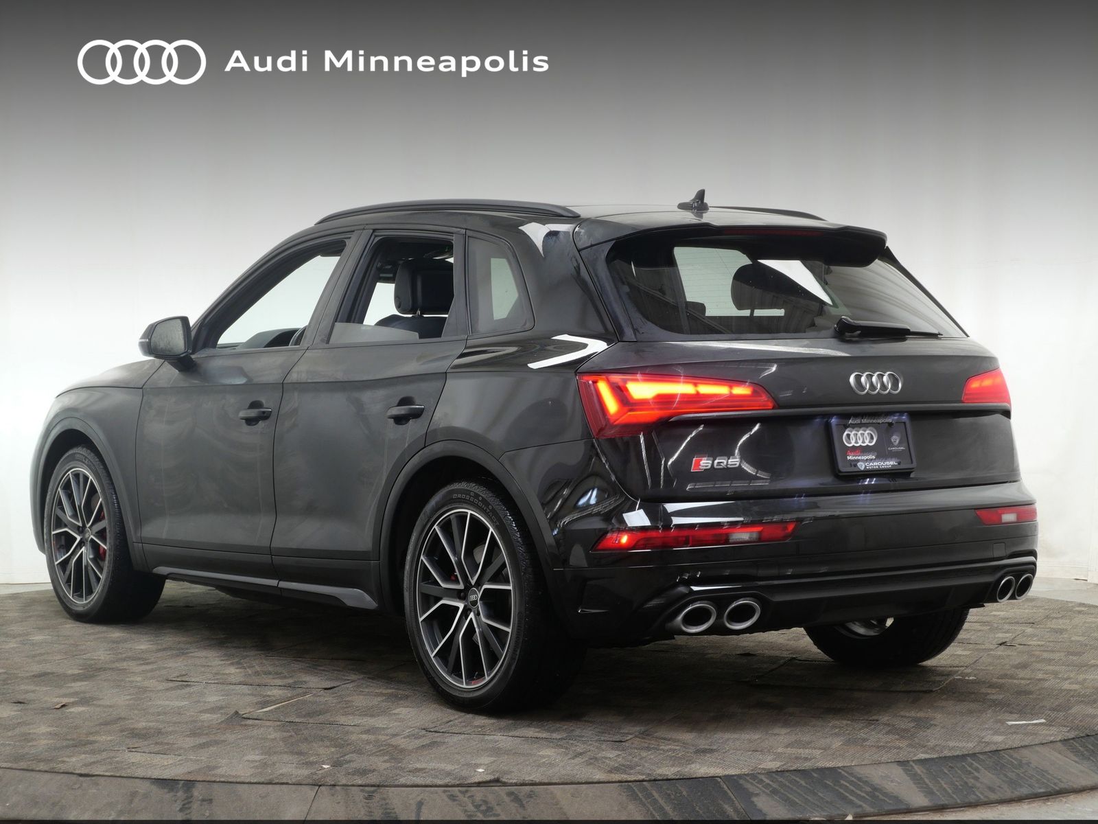 Thumbnail: 2021 Audi SQ5 - 4