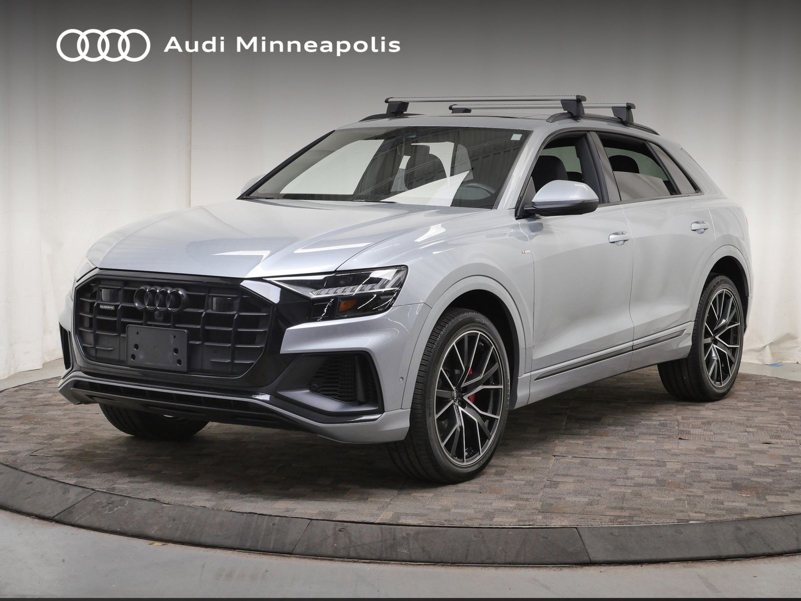 Thumbnail: 2023 Audi Q8 - 1