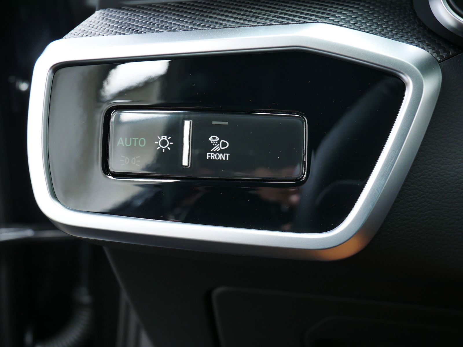 Thumbnail: 2026 Audi RS 6 - 16