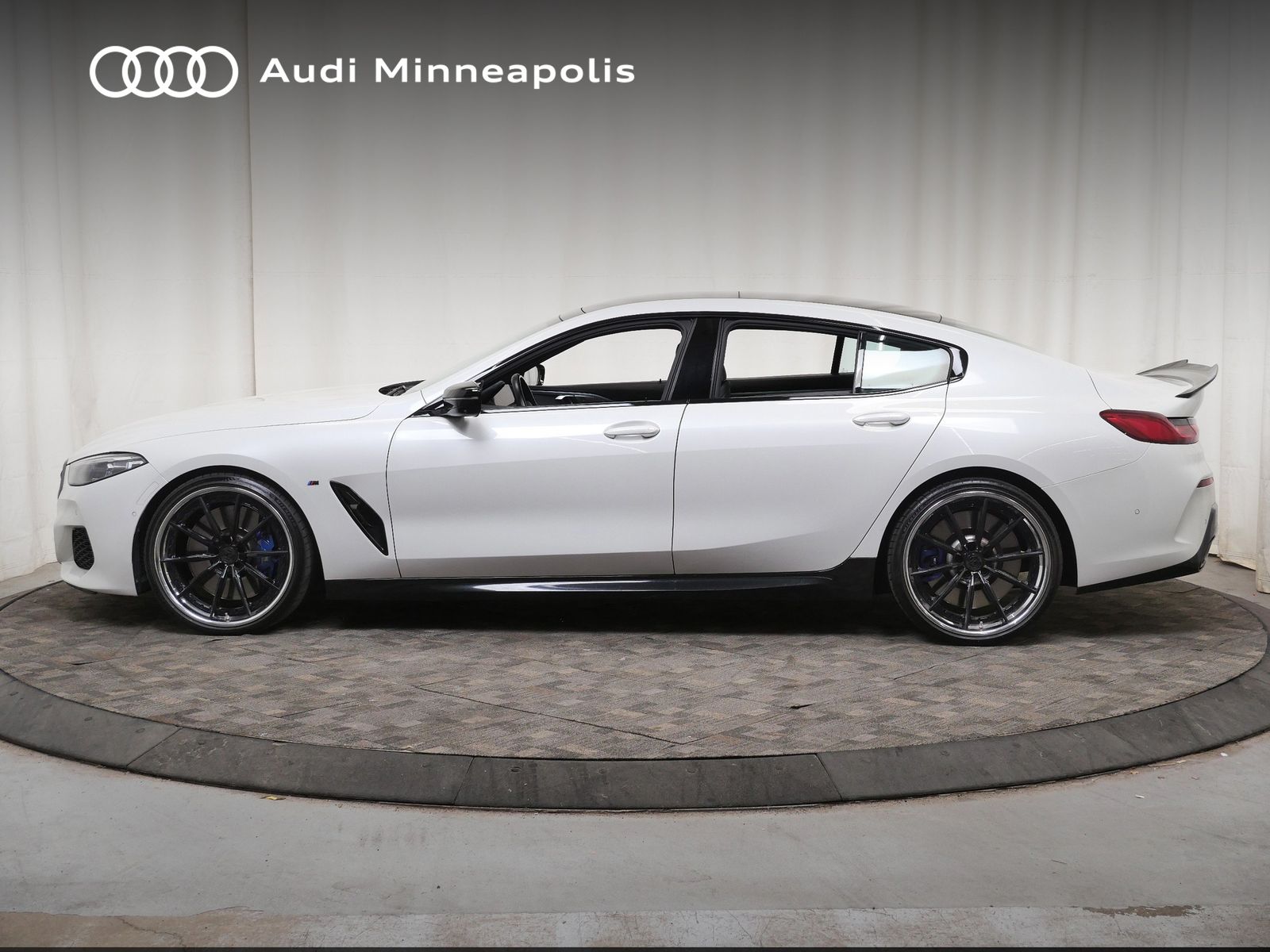 Thumbnail: 2020 BMW 8 Series - 2