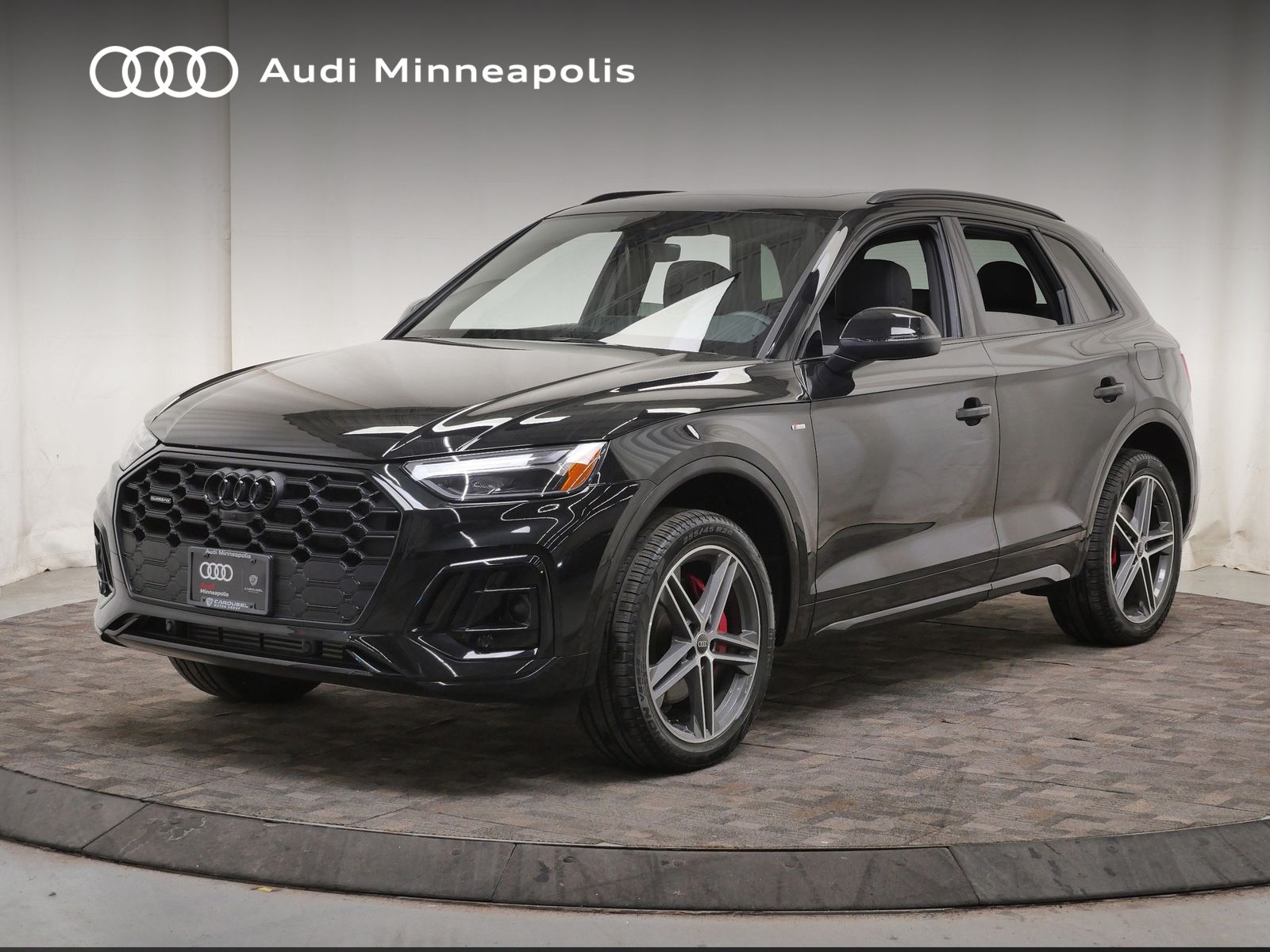 Thumbnail: 2025 Audi Q5 - 1