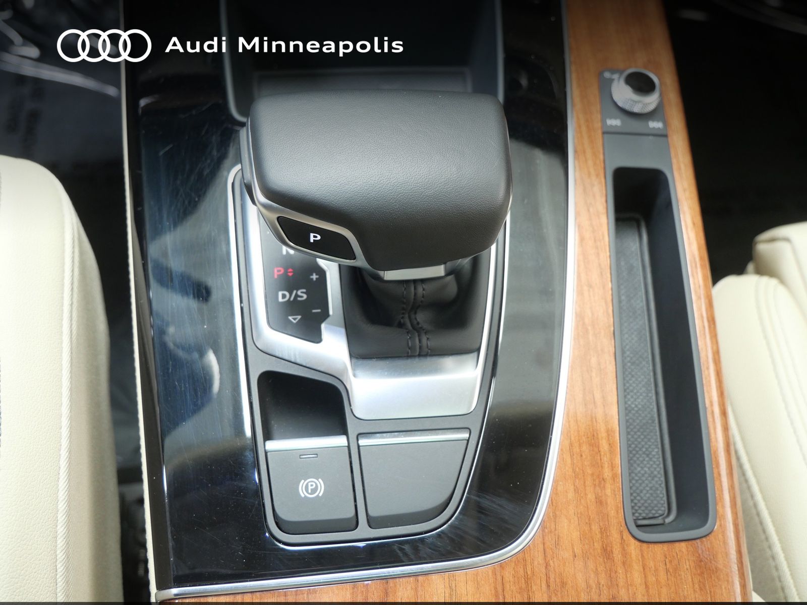 Thumbnail: 2023 Audi Q5 - 22