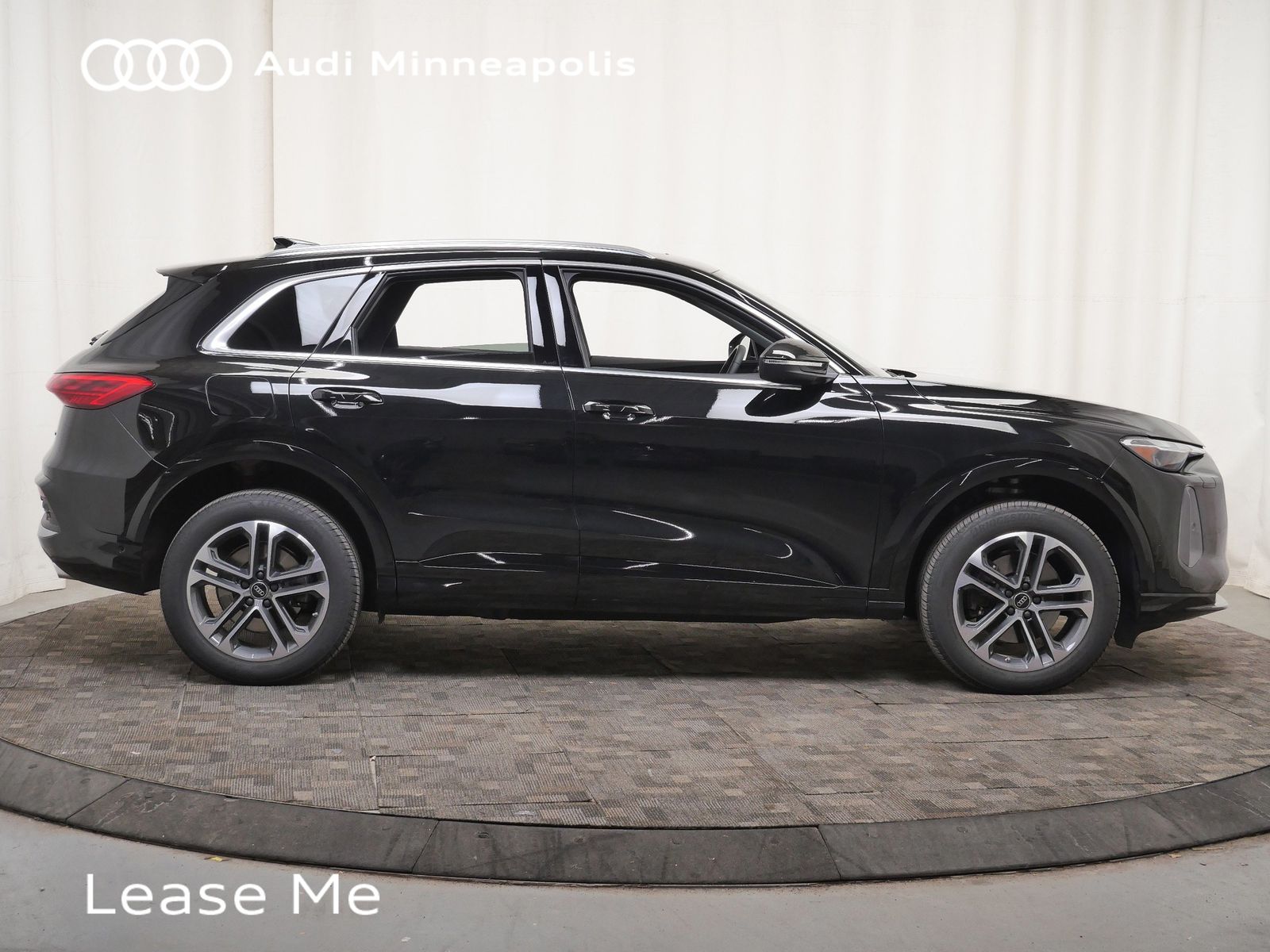 Thumbnail: 2025 Audi Q5 - 9