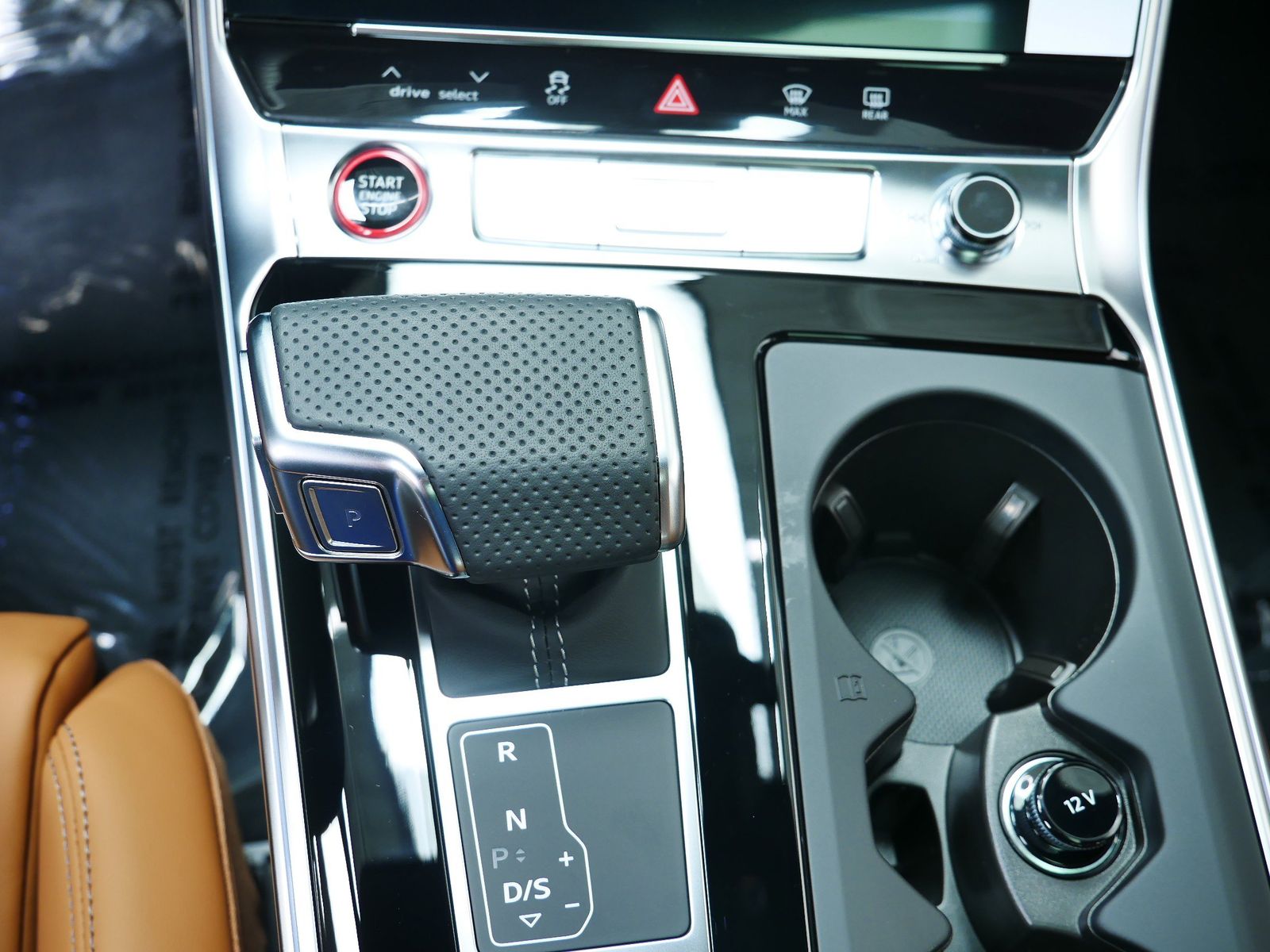 Thumbnail: 2025 Audi RS 7 - 14