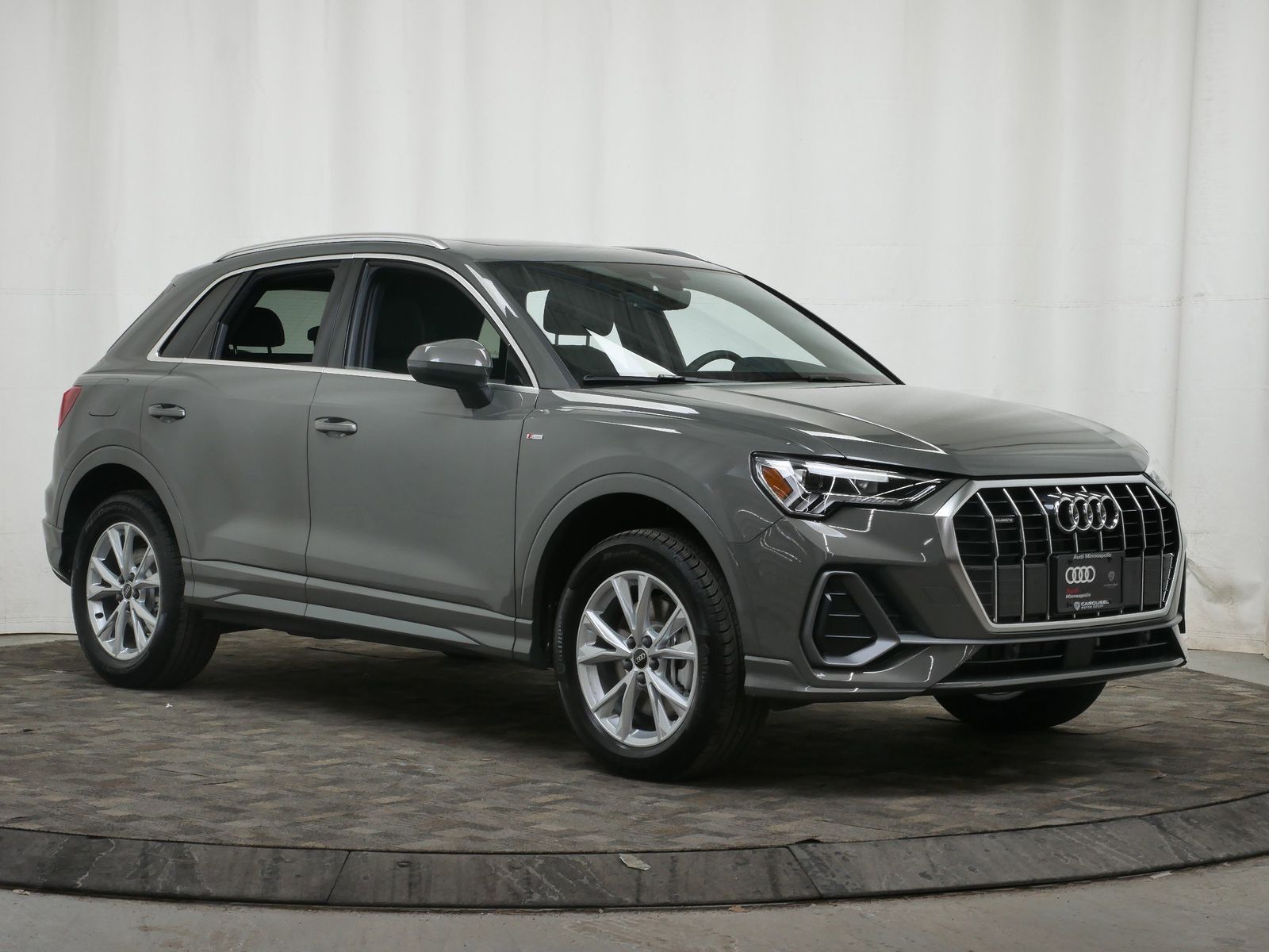 Thumbnail: 2025 Audi Q3 - 8