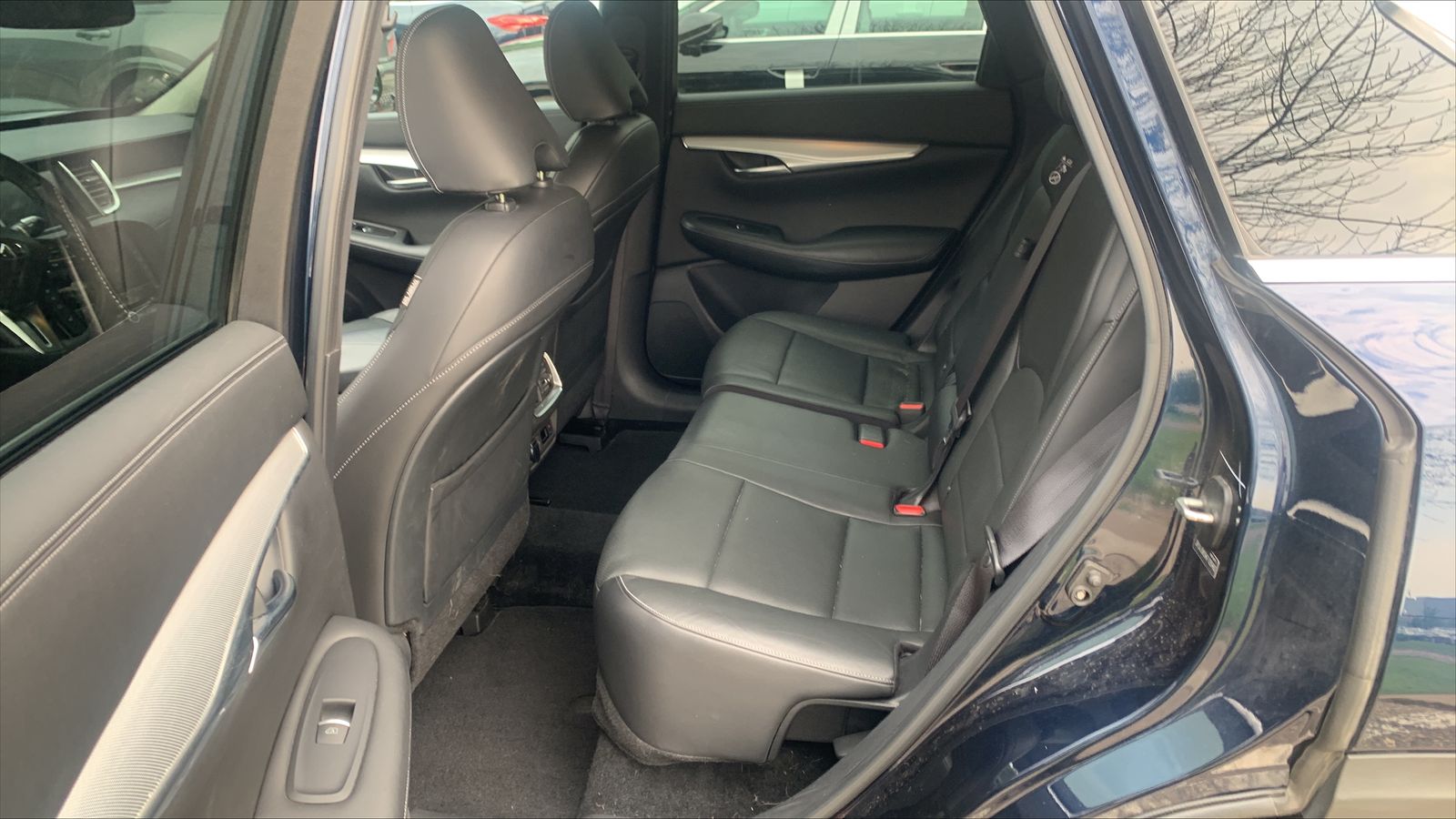 Thumbnail: 2019 INFINITI QX50 - 6