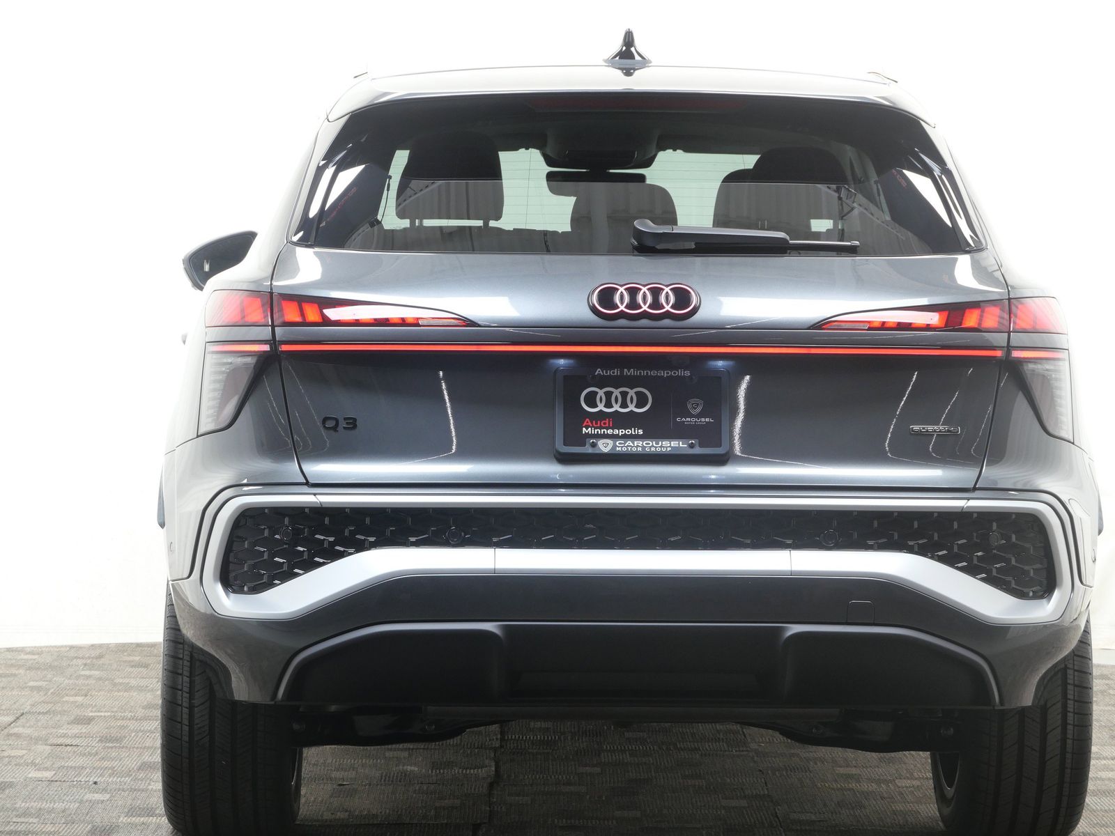 Thumbnail: 2026 Audi Q3 - 5