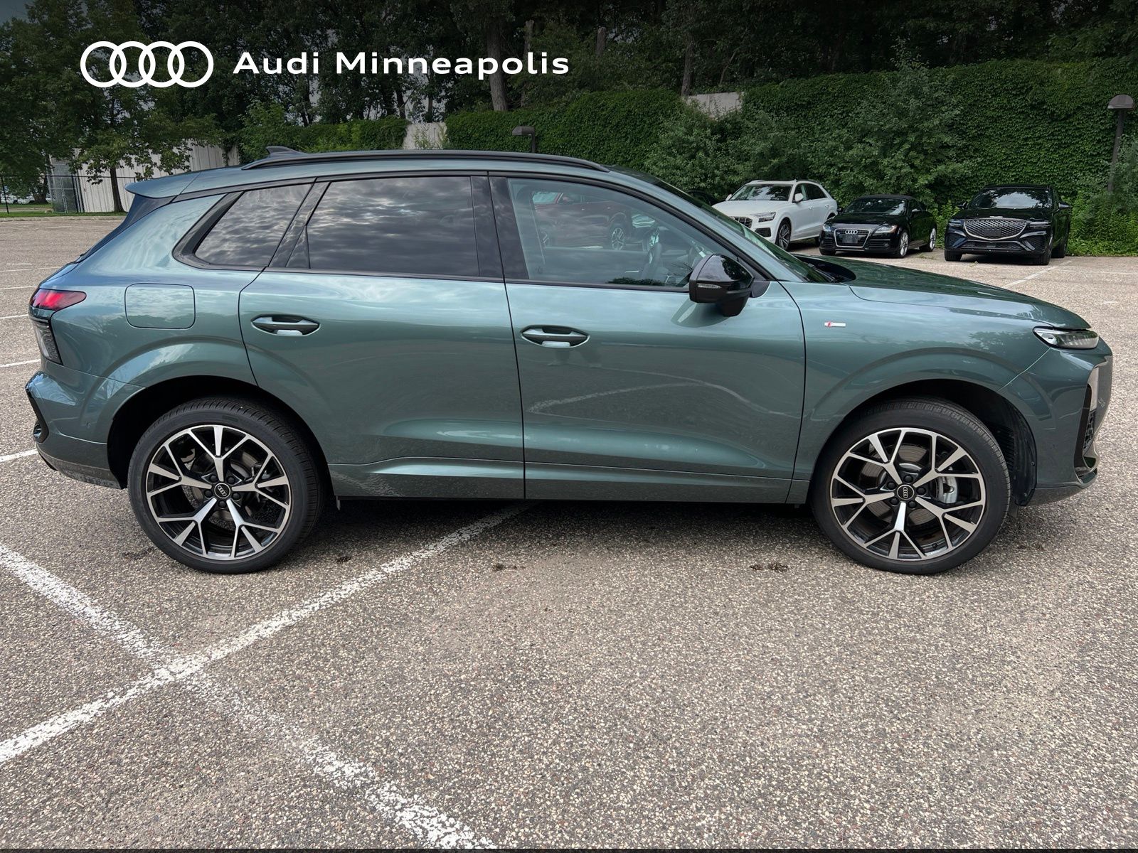 Thumbnail: 2026 Audi Q3 - 4