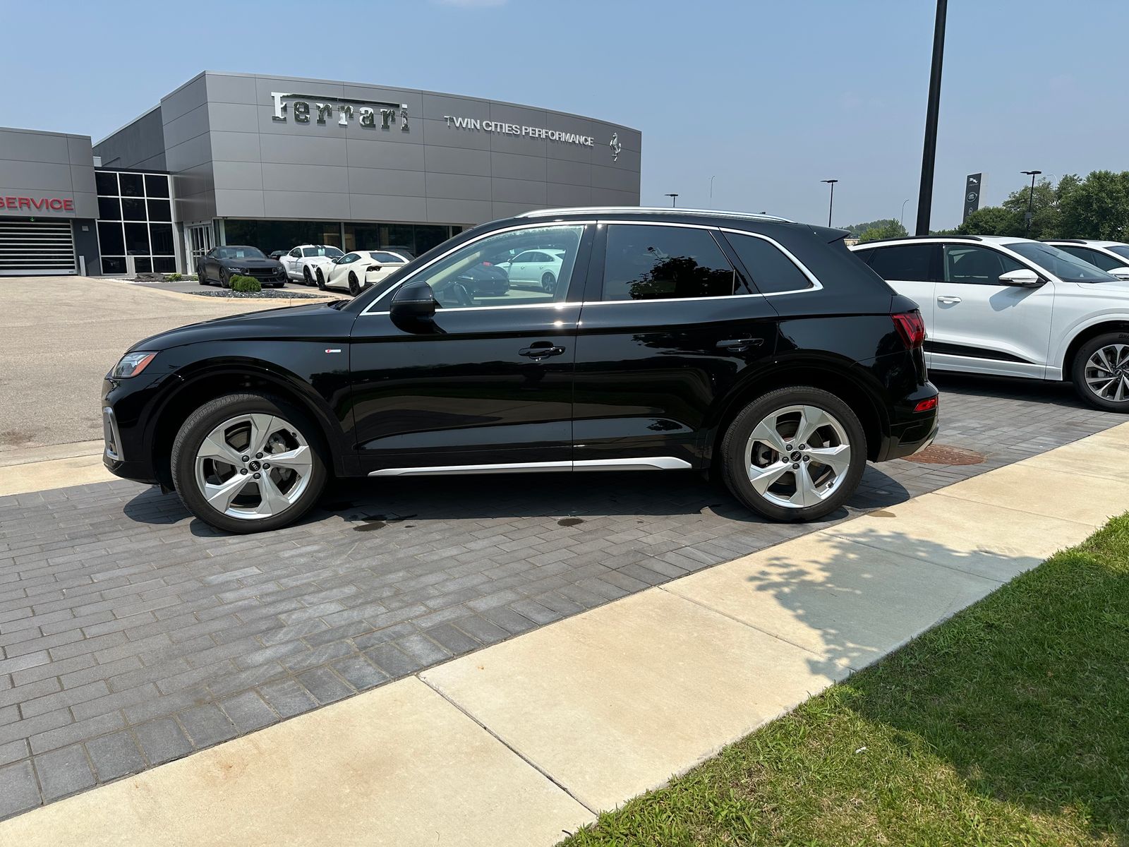 Thumbnail: 2023 Audi Q5 - 4
