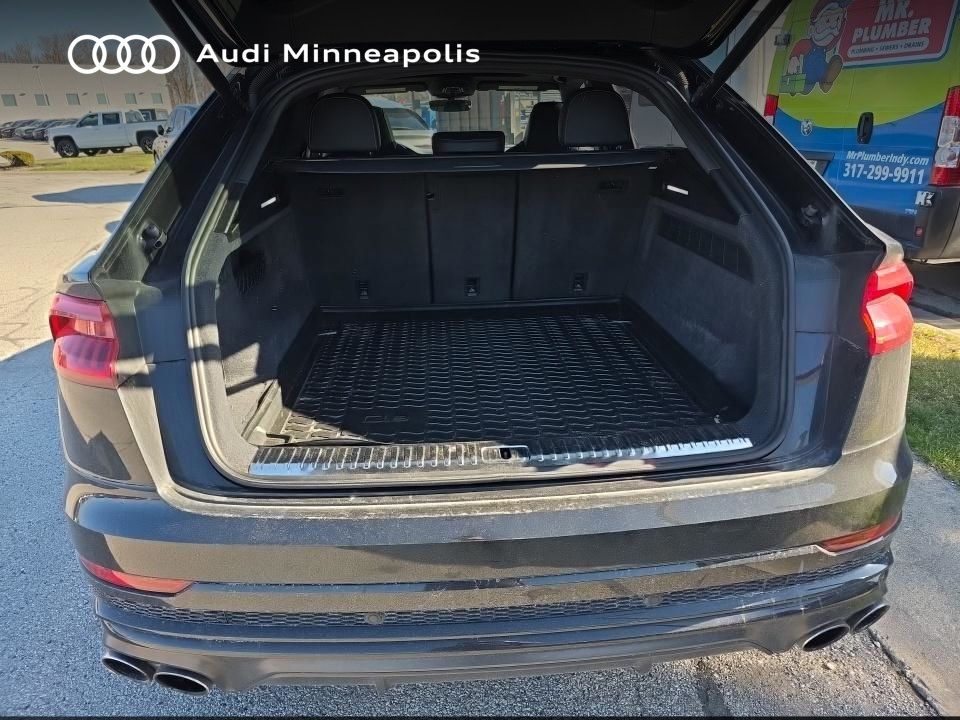 Thumbnail: 2023 Audi SQ8 - 13
