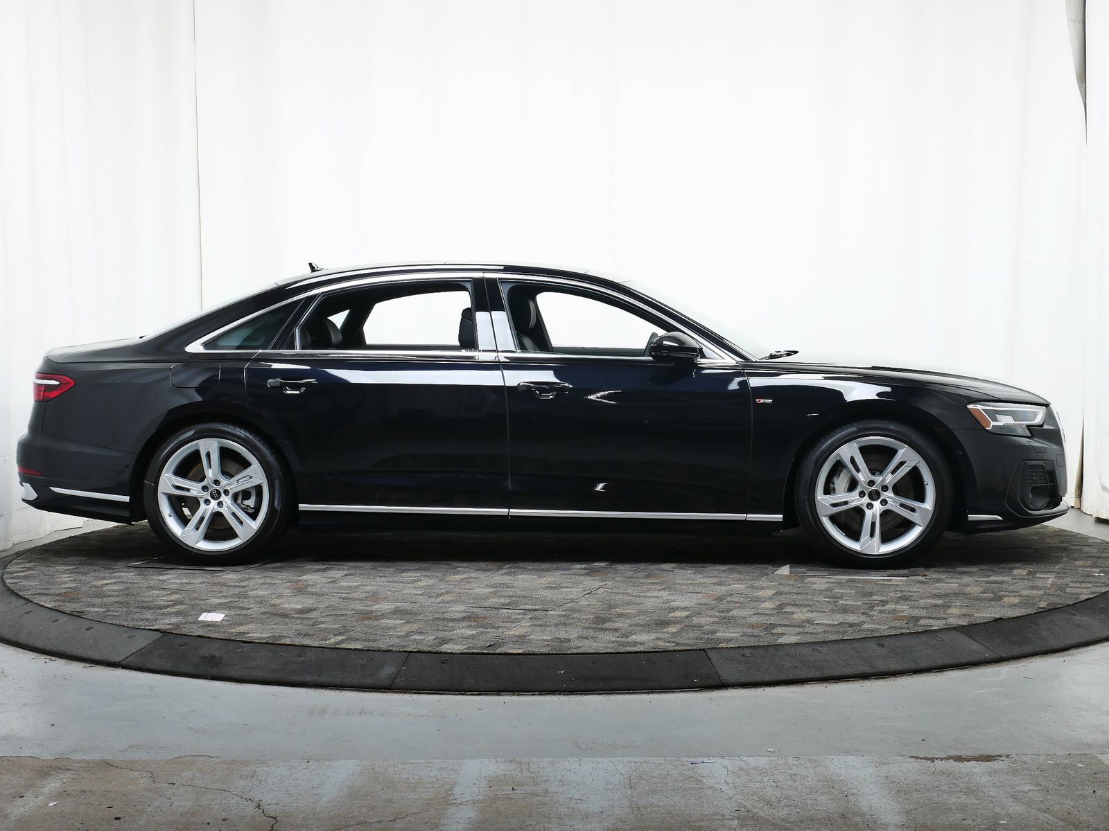 Thumbnail: 2025 Audi A8 - 7