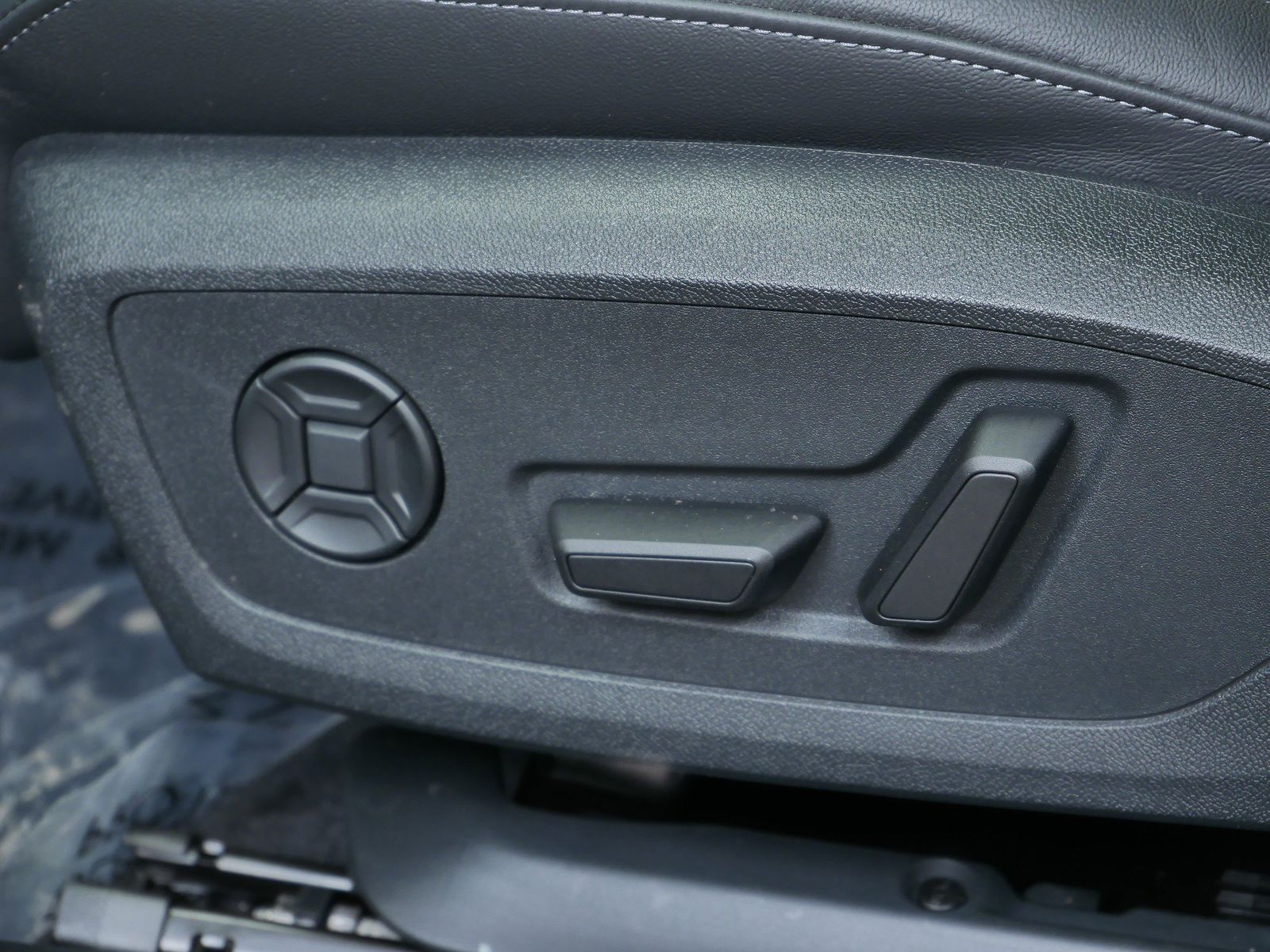 Thumbnail: 2025 Audi A5 - 11