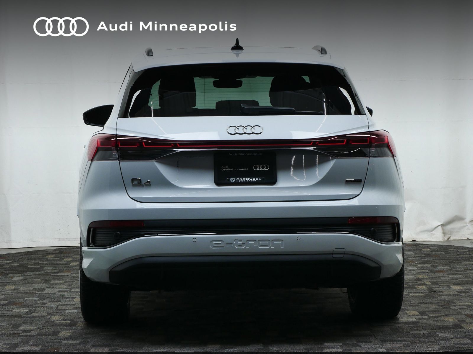 Thumbnail: 2023 Audi Q4 e-tron - 6