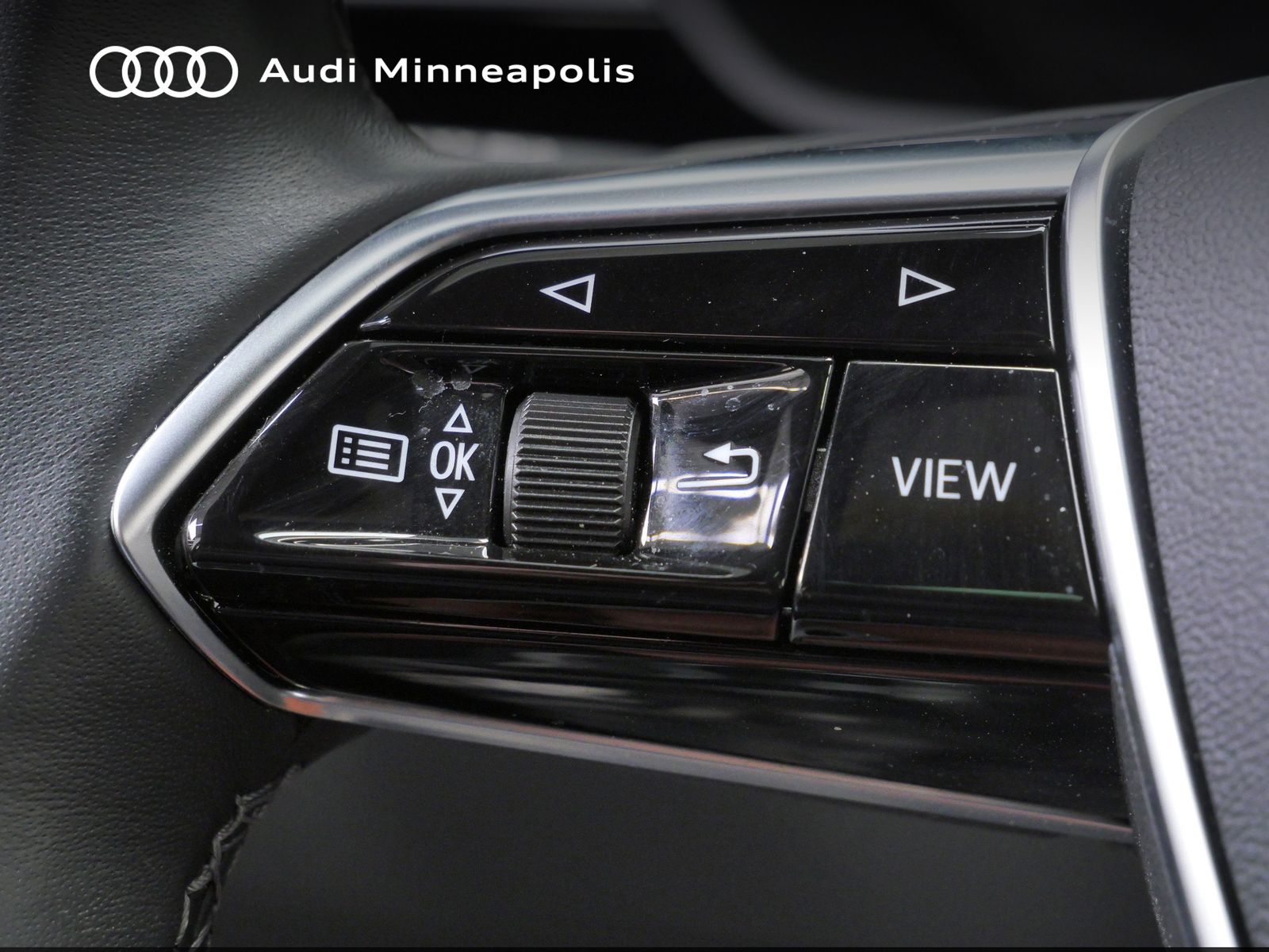 Thumbnail: 2024 Audi Q8 e-tron - 22