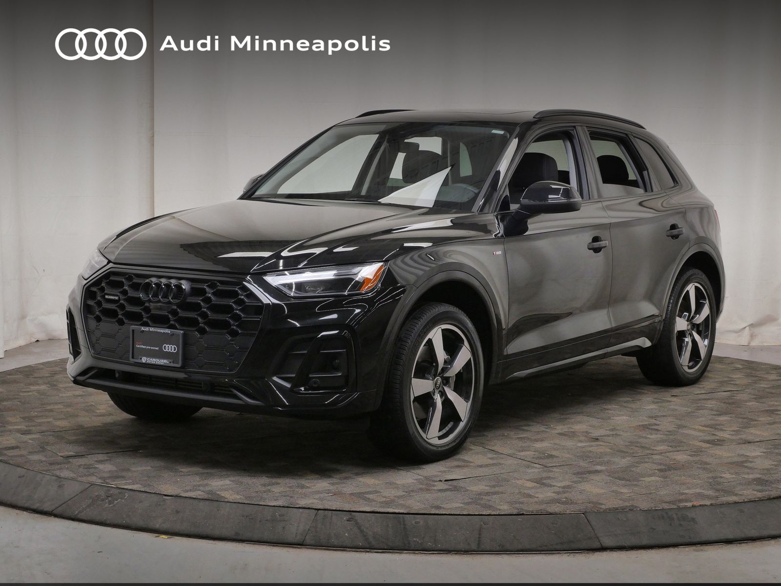 Thumbnail: 2023 Audi Q5 - 1