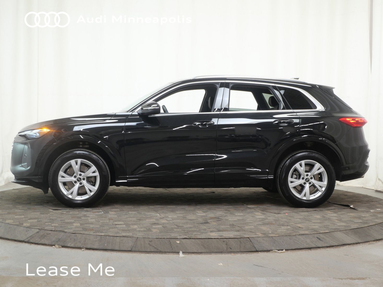 Thumbnail: 2025 Audi Q5 - 3