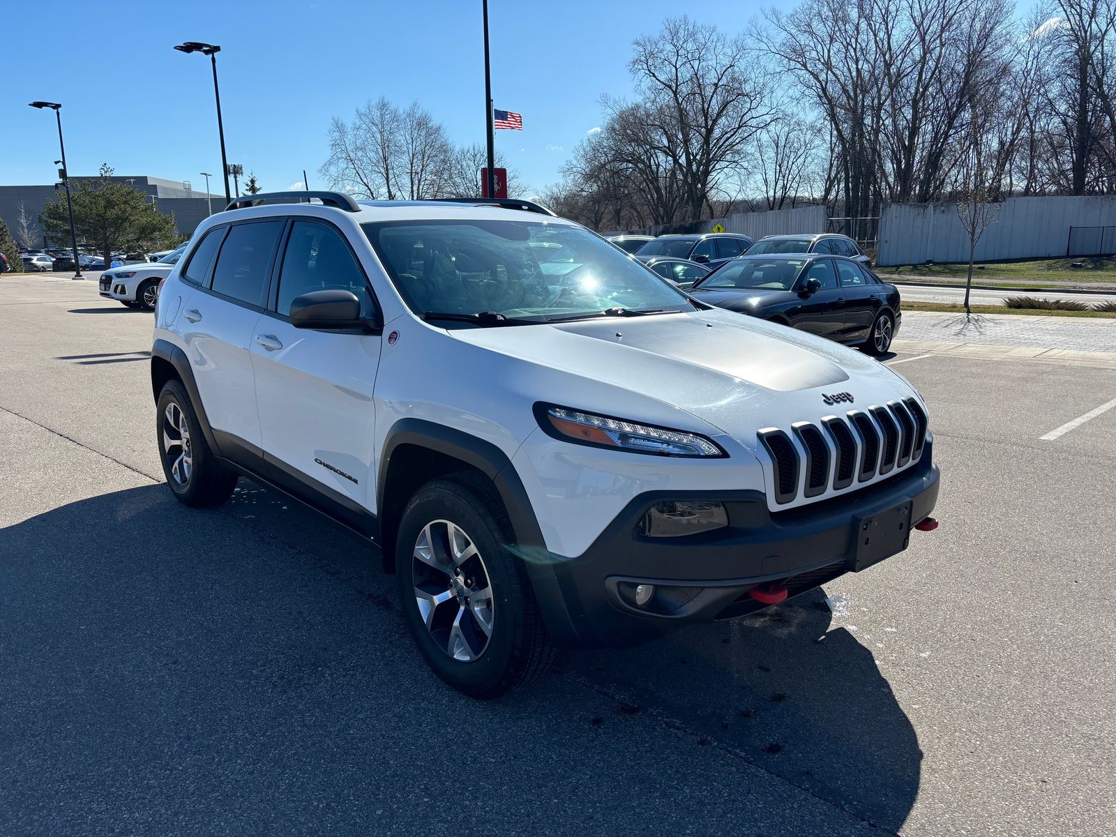 Used 2017 Jeep Cherokee Trailhawk with VIN 1C4PJMBS6HW538339 for sale in Minneapolis, Minnesota