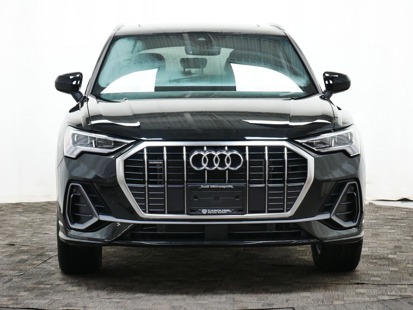Thumbnail: 2025 Audi Q3 - 9