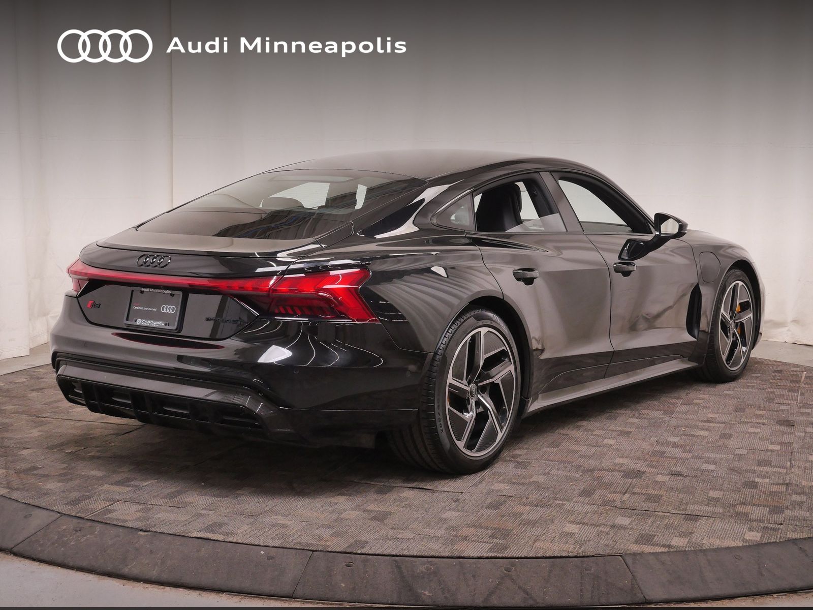 Thumbnail: 2023 Audi RS e-tron GT - 8