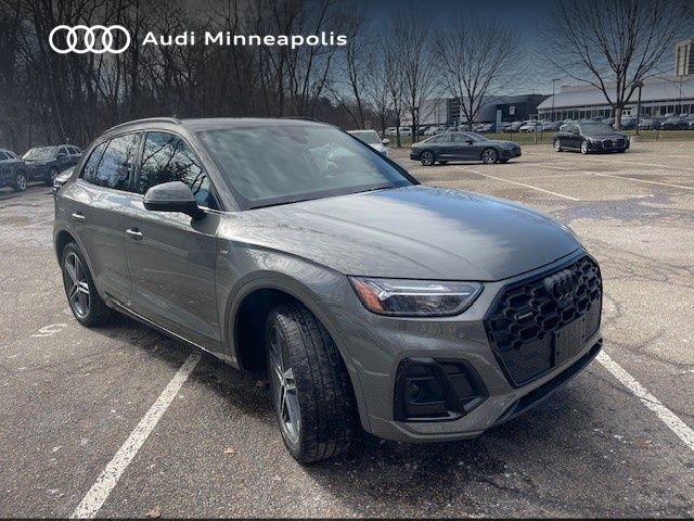 Thumbnail: 2023 Audi Q5 - 11