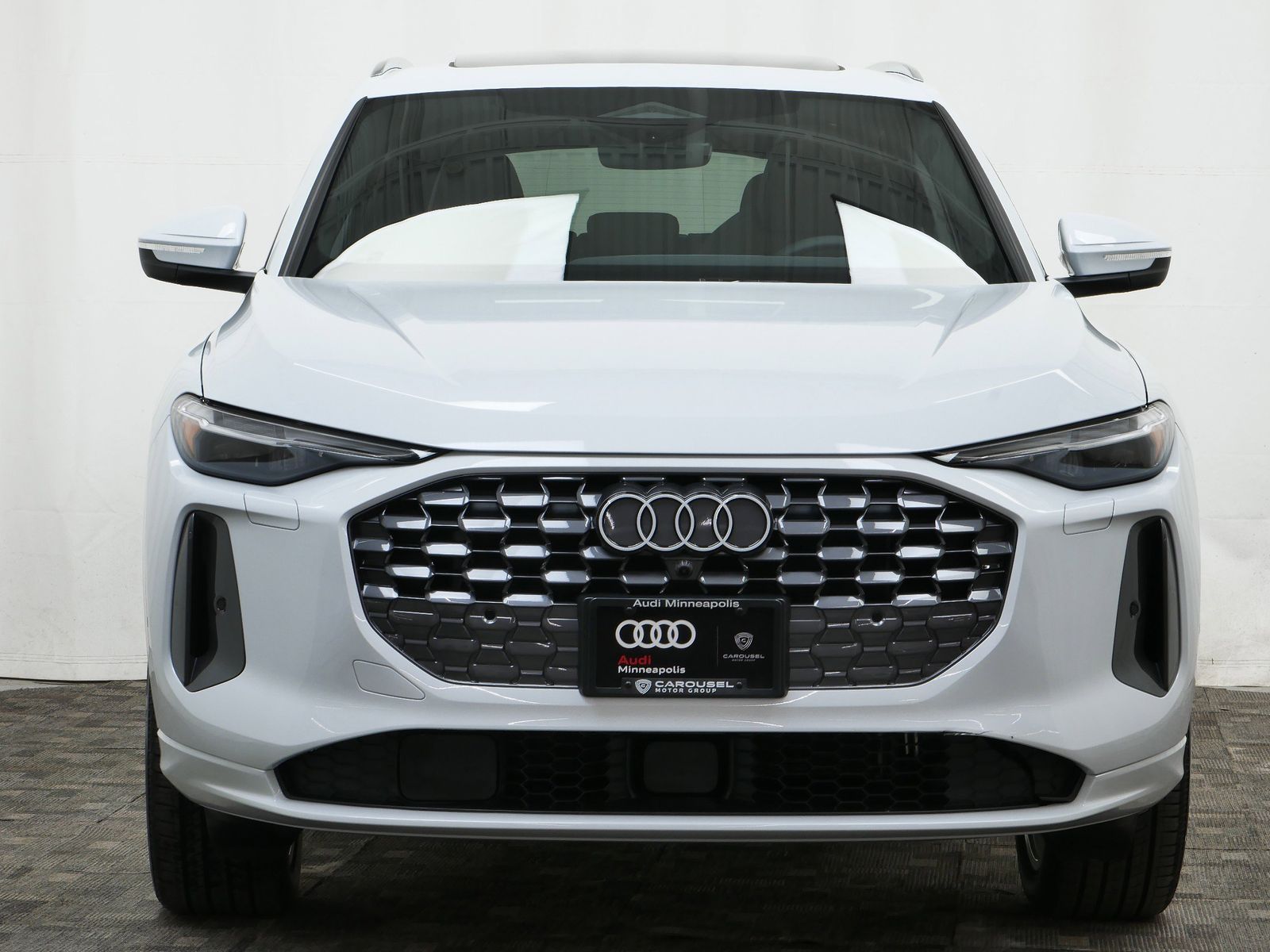 Thumbnail: 2025 Audi Q5 - 9