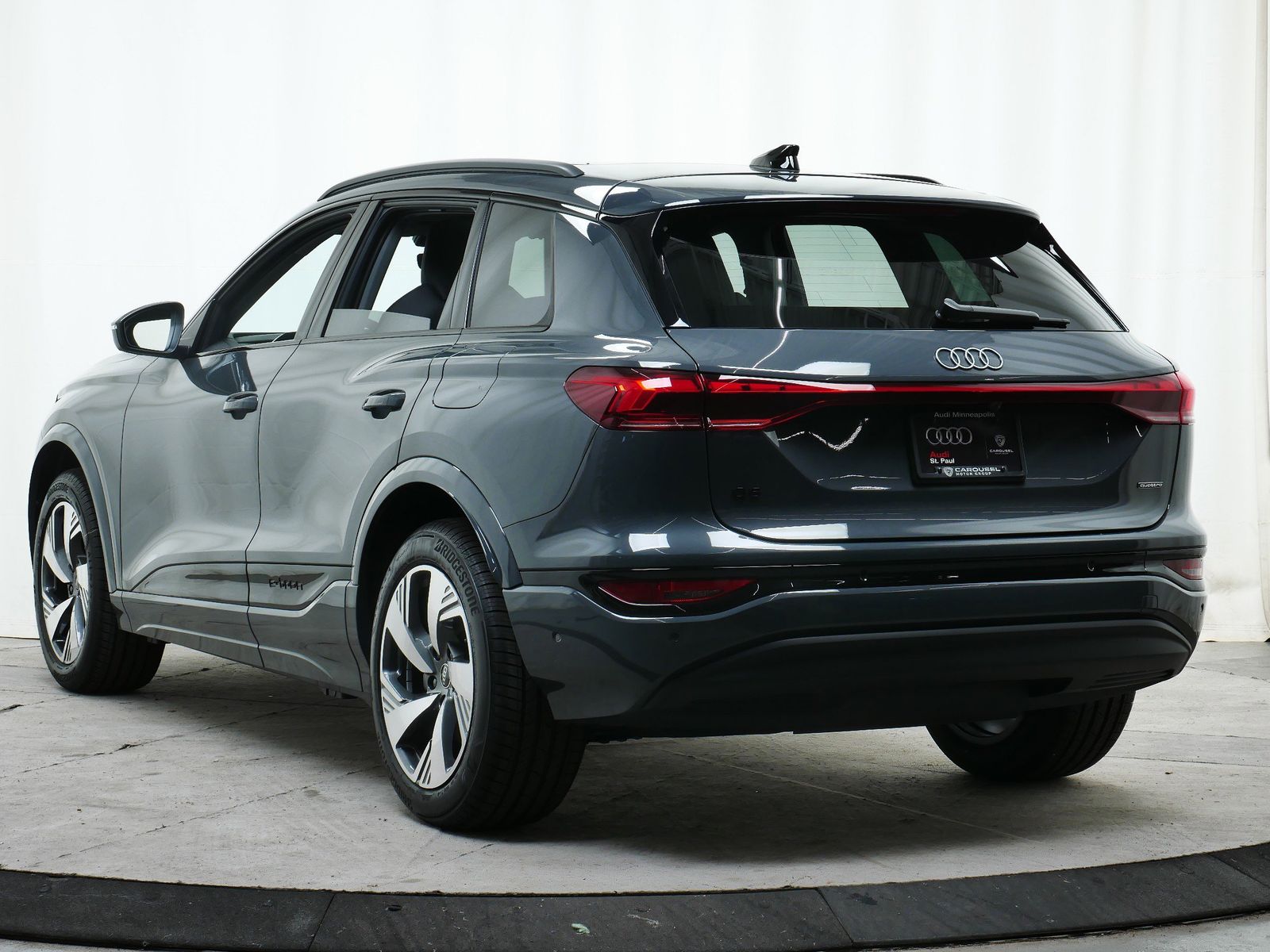 2025 Audi Q6 E-tron Premium Plus photo 4