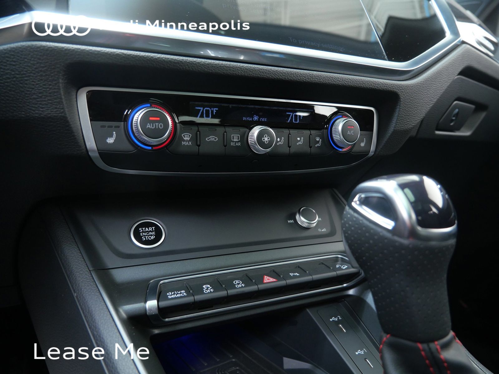 Thumbnail: 2025 Audi Q3 - 21