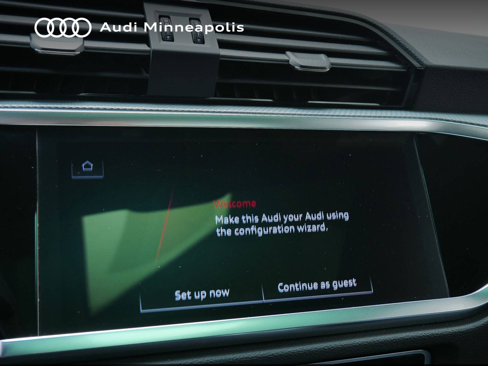 Thumbnail: 2025 Audi Q3 - 28