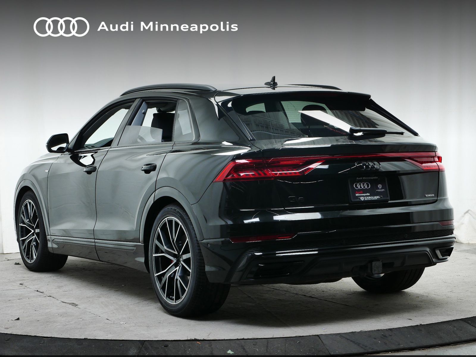 Thumbnail: 2023 Audi Q8 - 5
