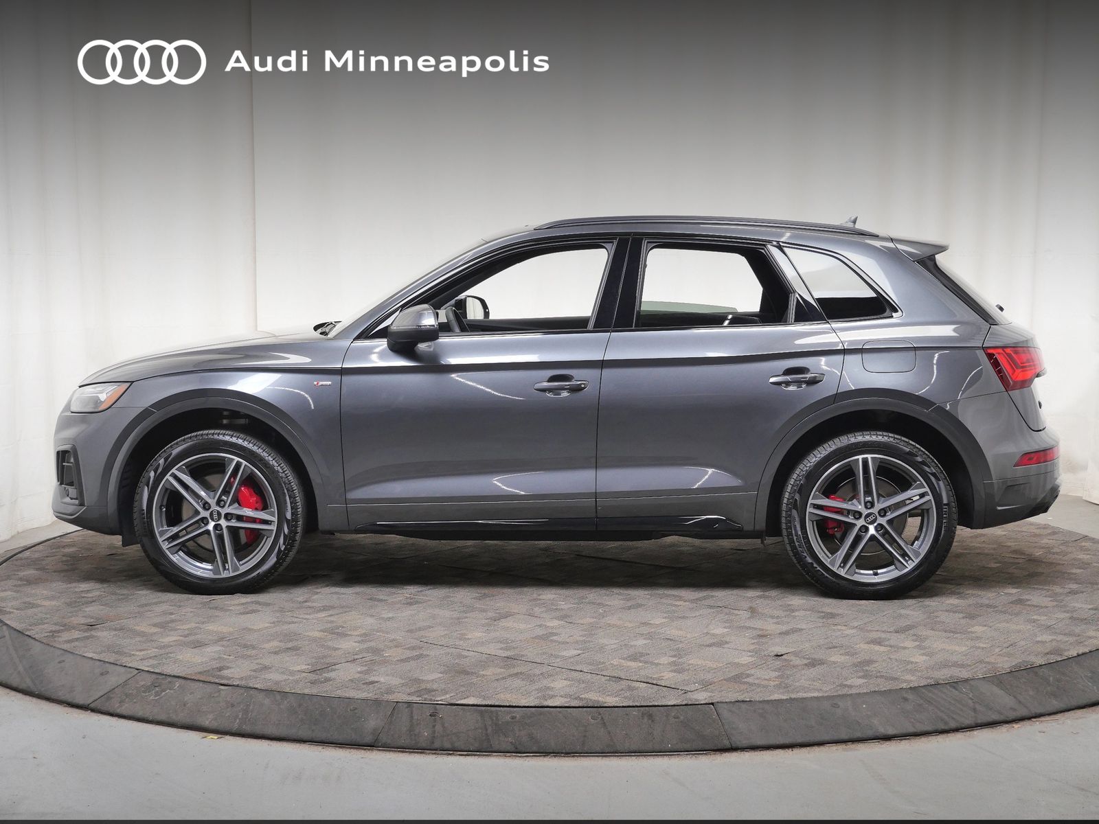 Thumbnail: 2025 Audi Q5 - 3