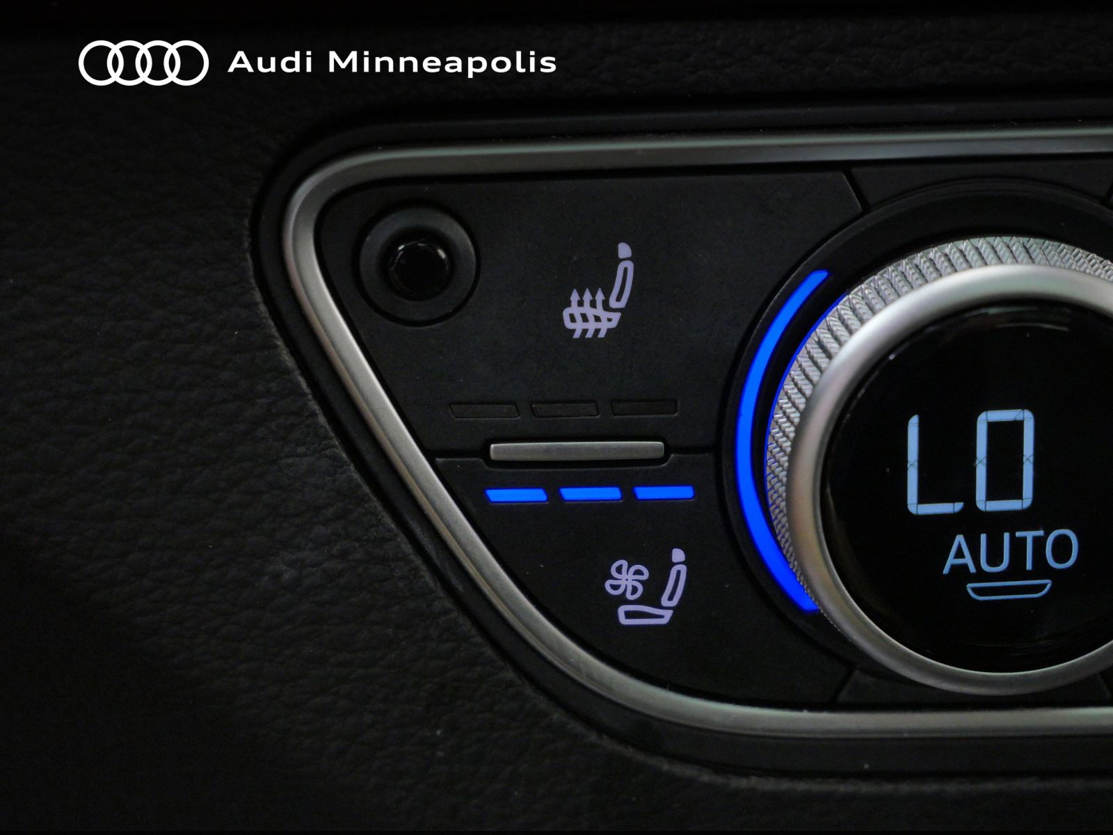 Thumbnail: 2023 Audi Q5 - 30