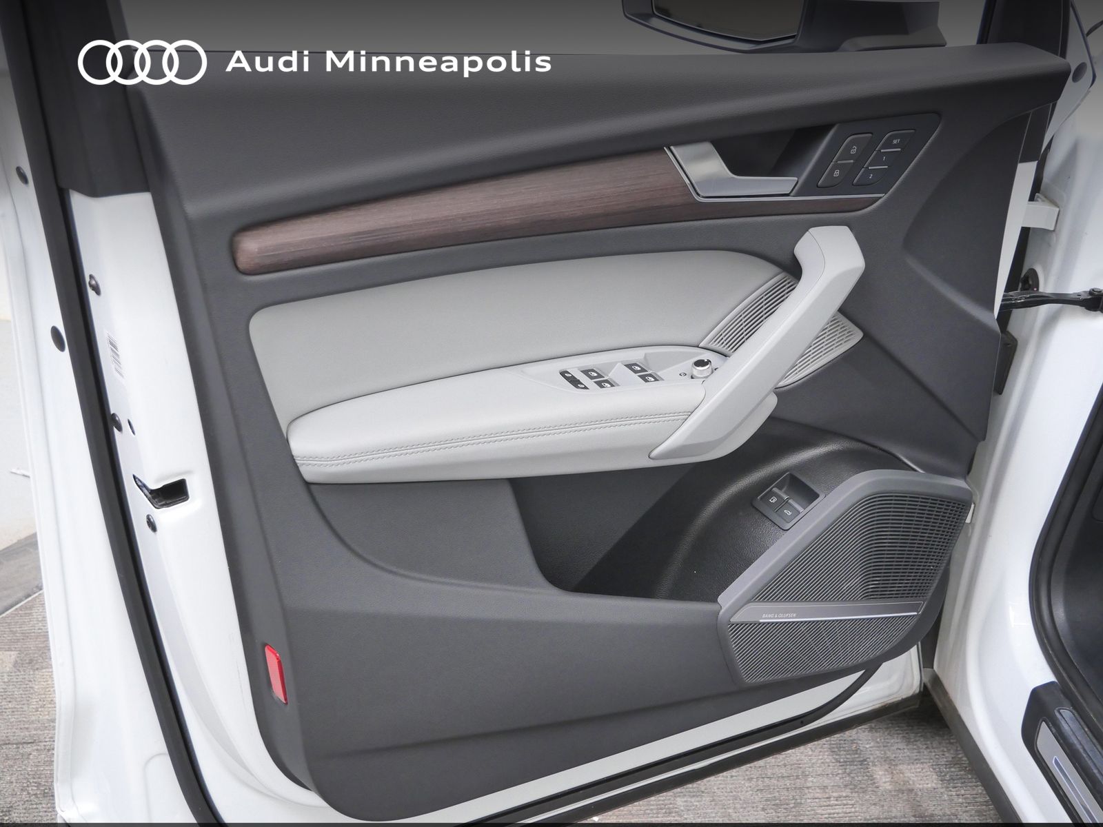 Thumbnail: 2023 Audi Q5 - 12
