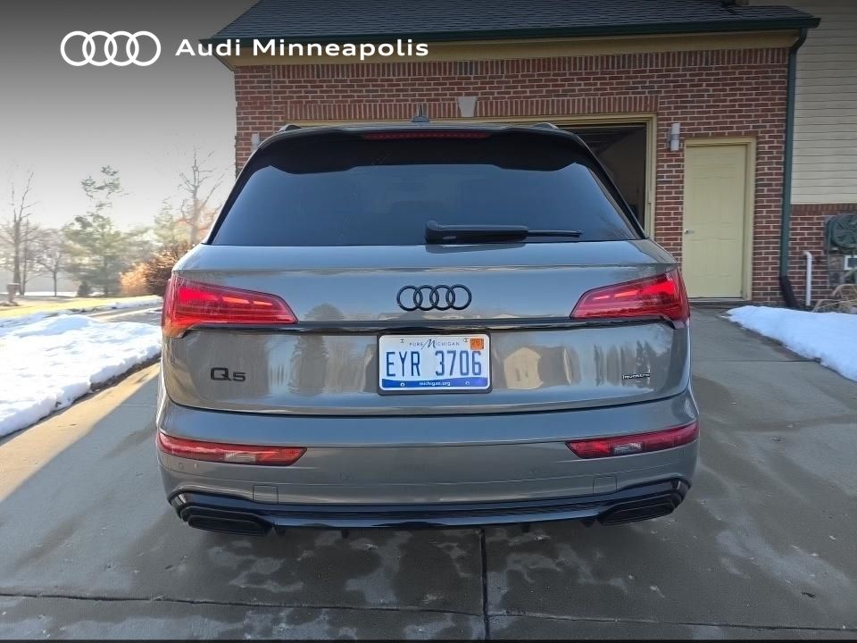 Thumbnail: 2024 Audi Q5 - 11