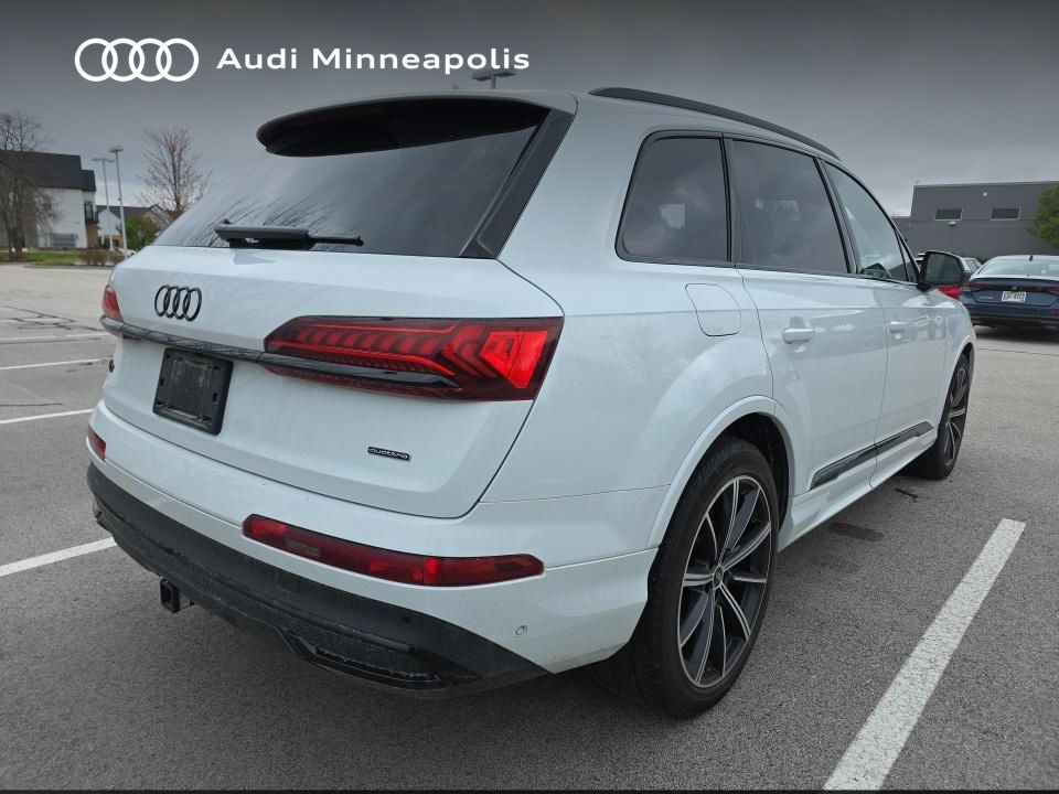 Thumbnail: 2023 Audi Q7 - 6