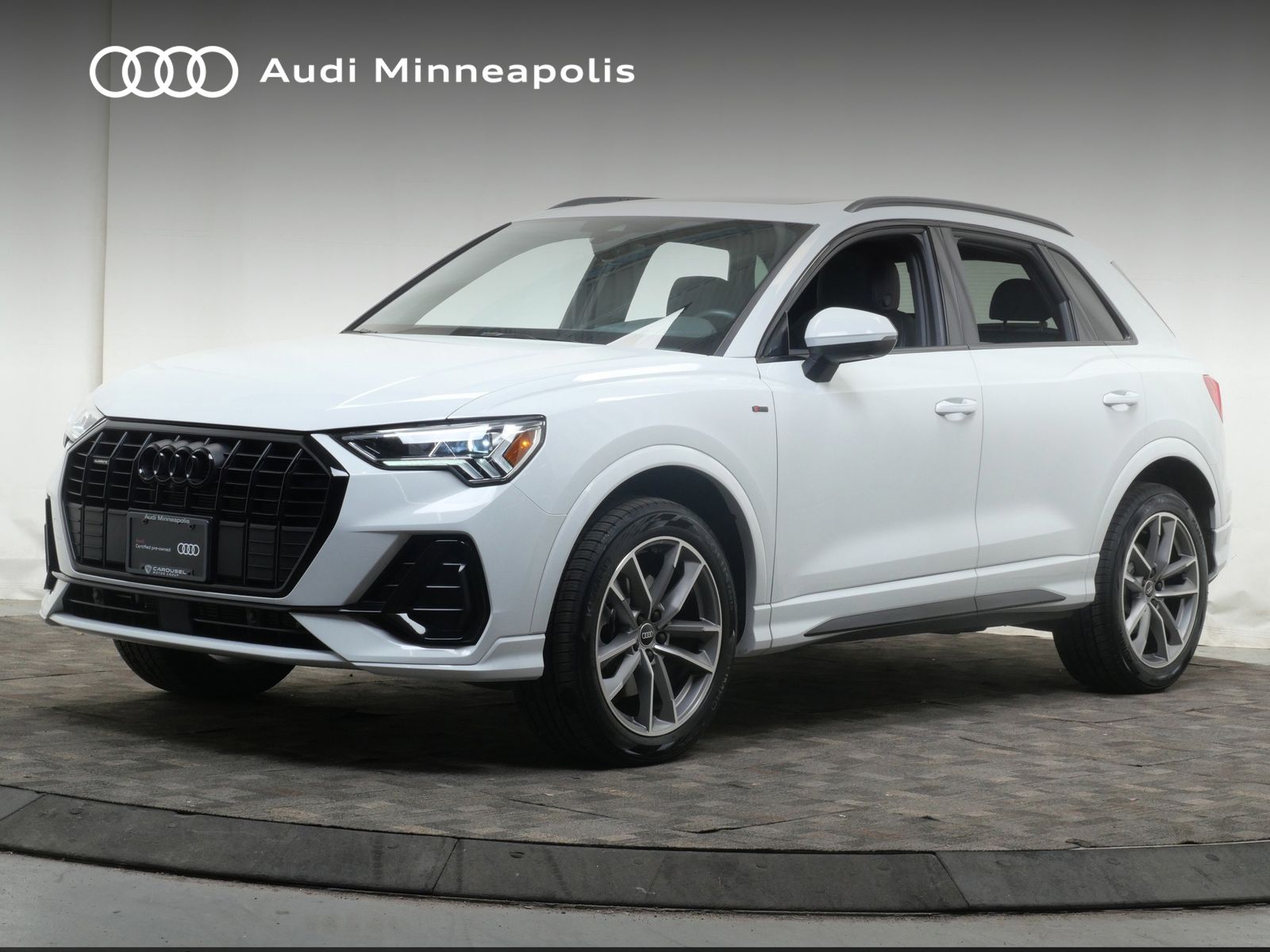 Thumbnail: 2023 Audi Q3 - 1